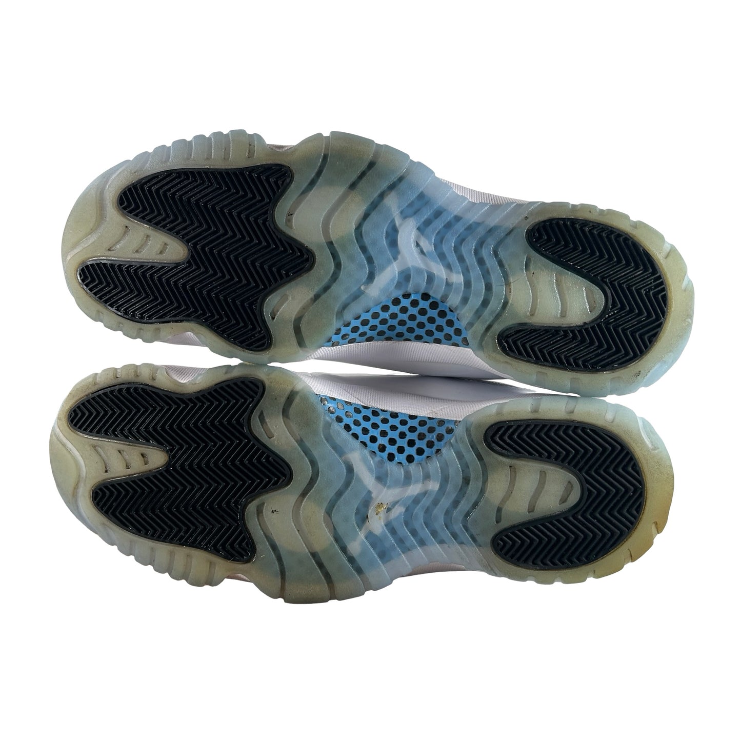 CT8012 104 Jordan 11 Retro Legend Blue (2024) [USED] - 12 M (Used10)