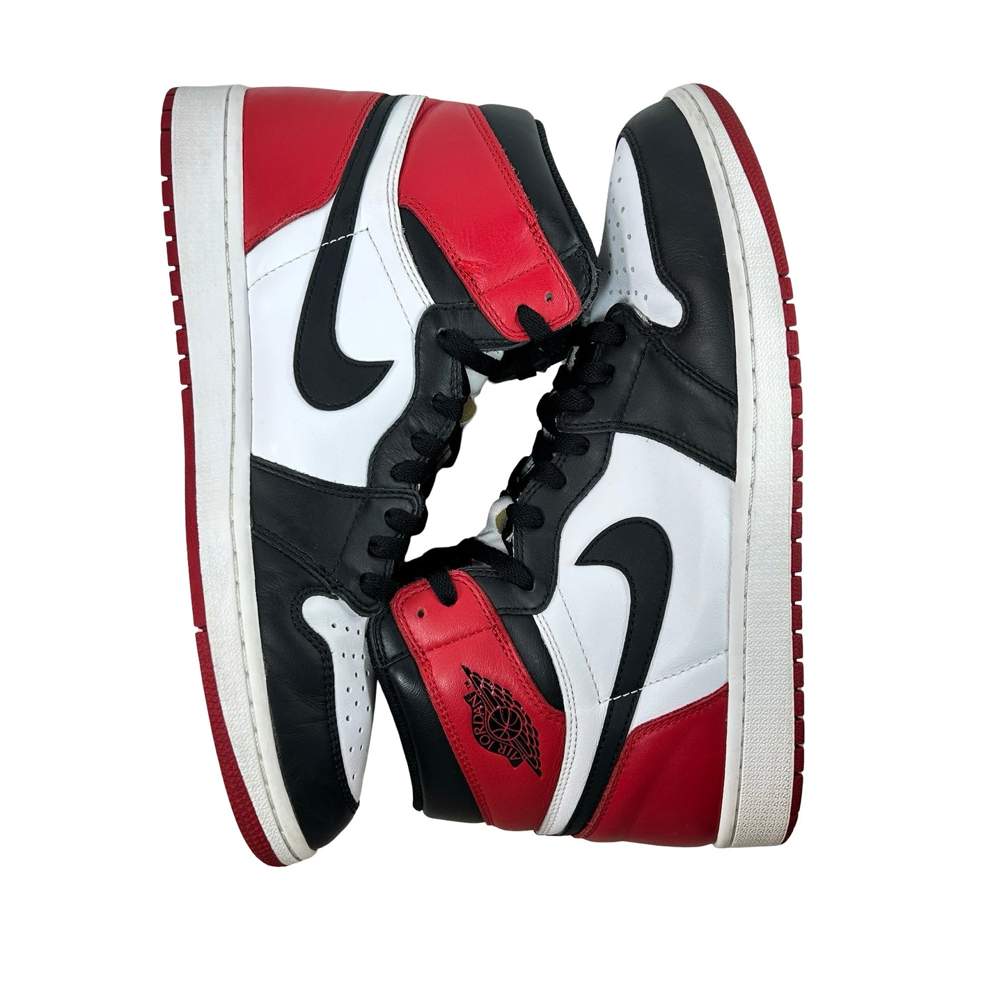 555088 125 Jordan 1 Retro Black Toe (2016) [USED] - 12 M (Used)