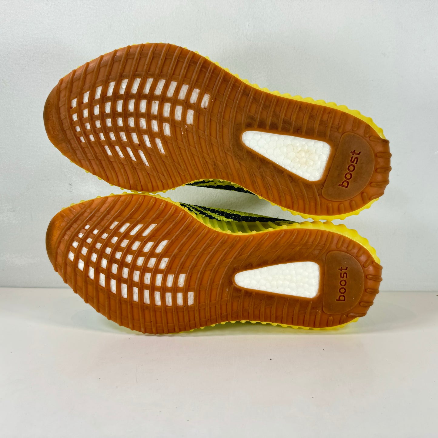 B37572 adidas Yeezy Boost 350 V2 Semi Frozen Yellow [USED] - 9.5 M (Used) (No Box)