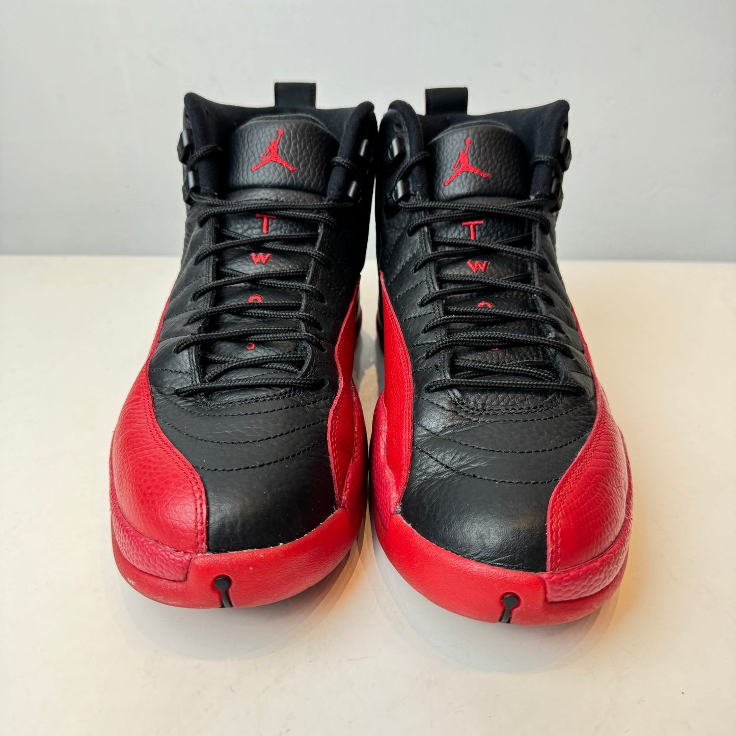 130690 002 Jordan 12 Retro Flu Game (2016) [USED] - 9.5 M (Used) (Replace Box)