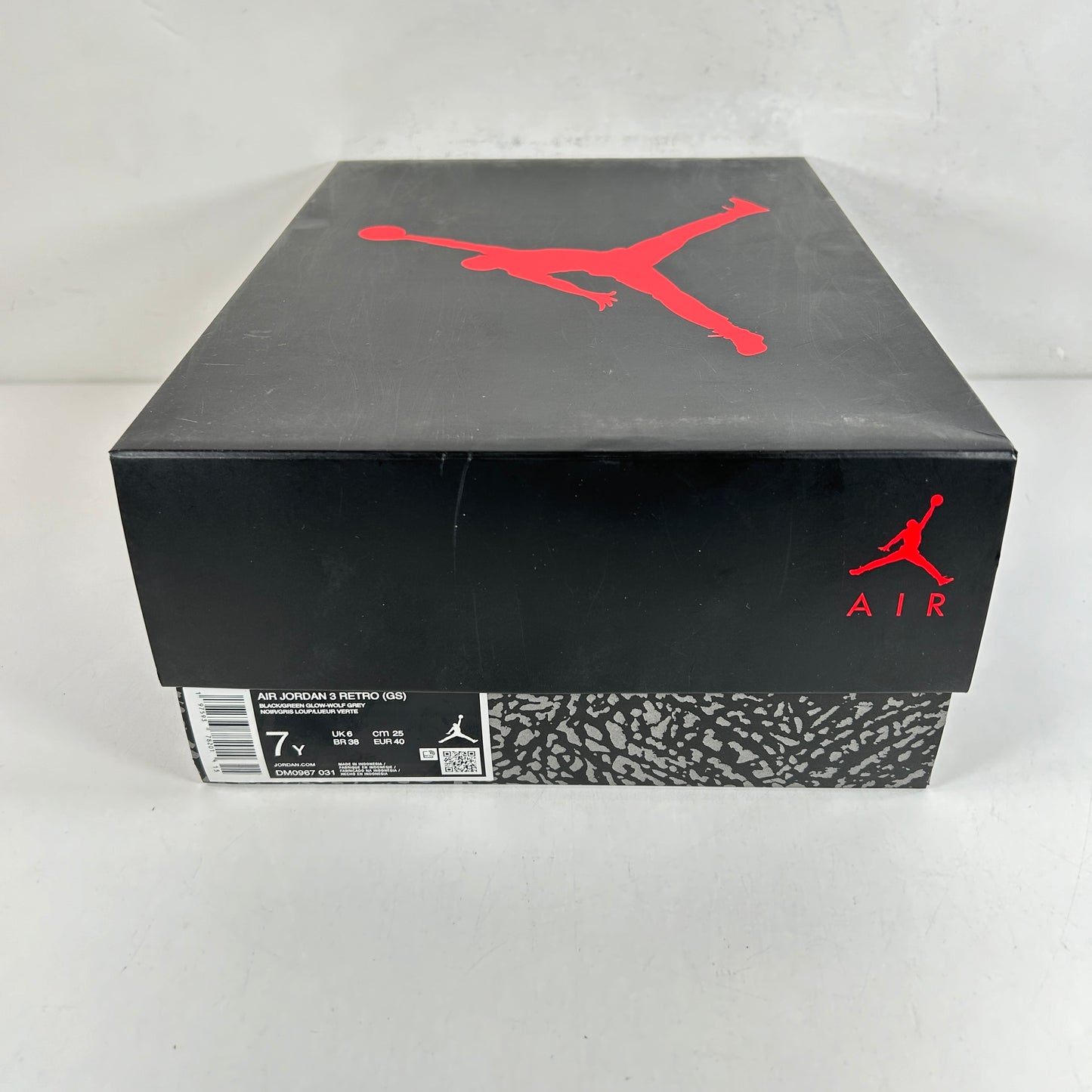 DM0967 031 Jordan 3 Retro Green Glow (GS) [USED] - 7 Y (Used)