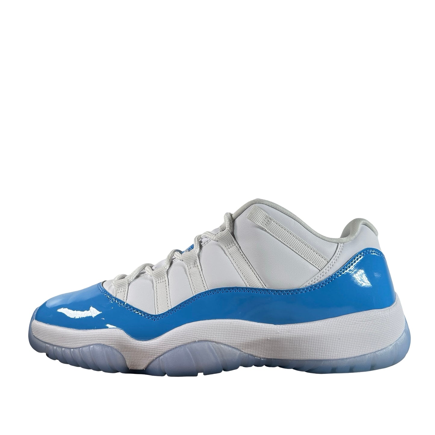 FV5104 100 Jordan 11 Retro Low University Blue (2026) [USED] - 12 M (Used)