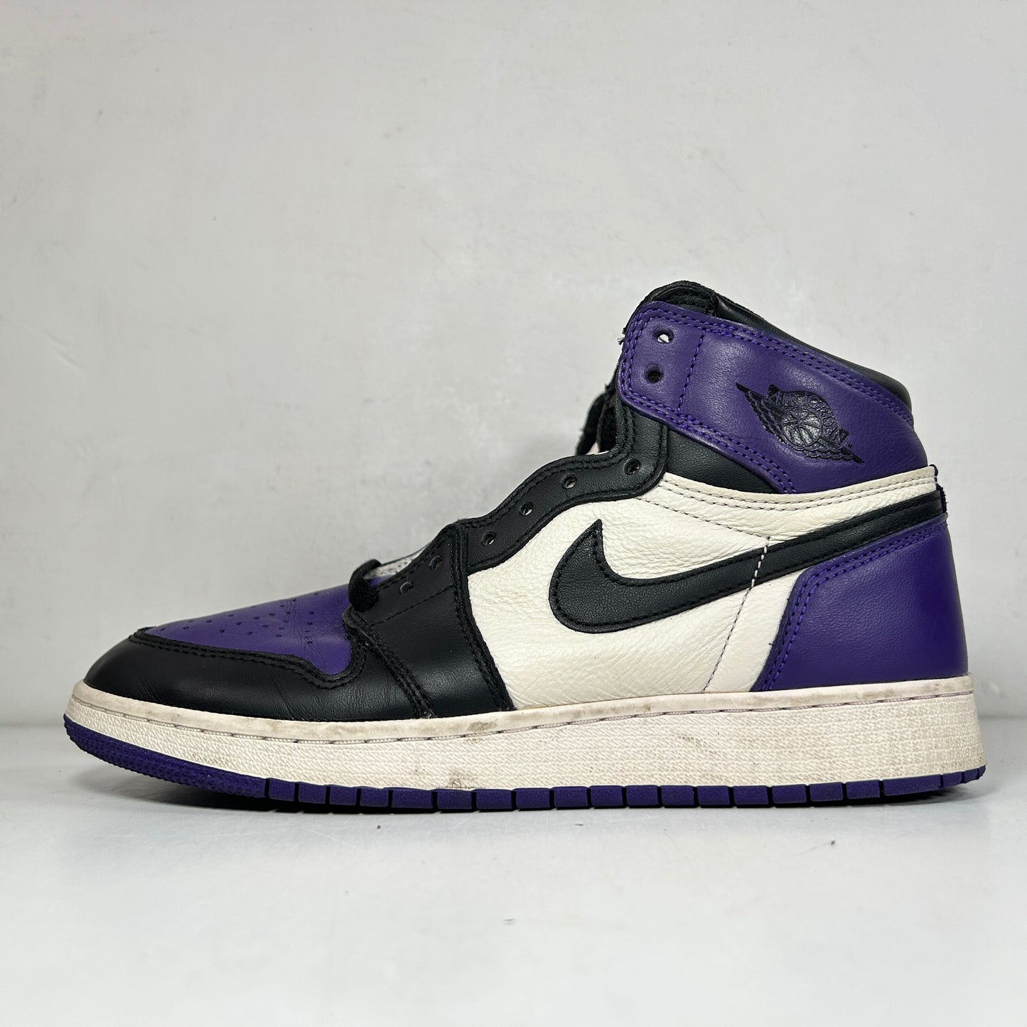 575441 501 Jordan 1 Retro High Court Purple (GS) [USED] - 7 Y (Used) (No Box)