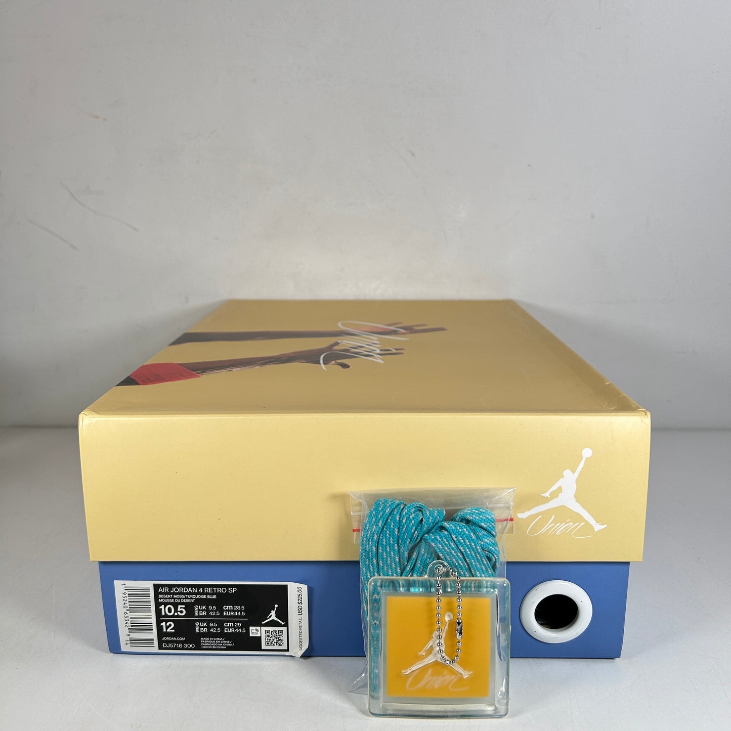 DJ5718 300 Jordan 4 Union Desert Moss [USED] - 10.5 M (Used)