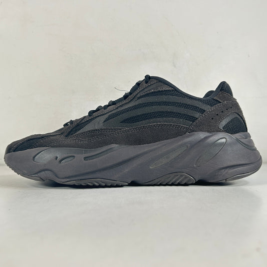 FU6684 Adidas Yeezy Boost 700 V2 Vanta [USED] - 9 M (Used)