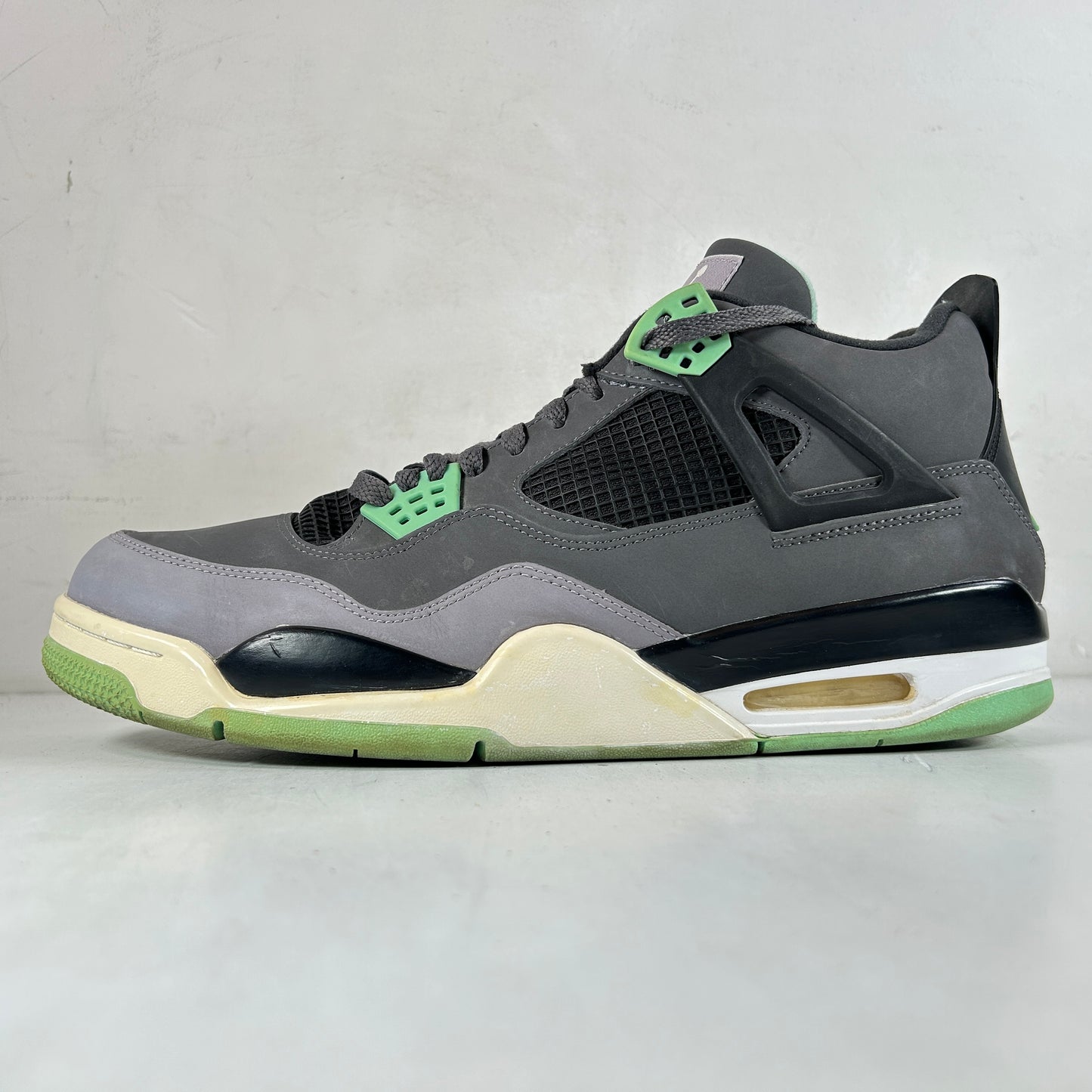 308497 033 Jordan 4 Retro Green Glow [USED] - 13 M (Used) (No Box)