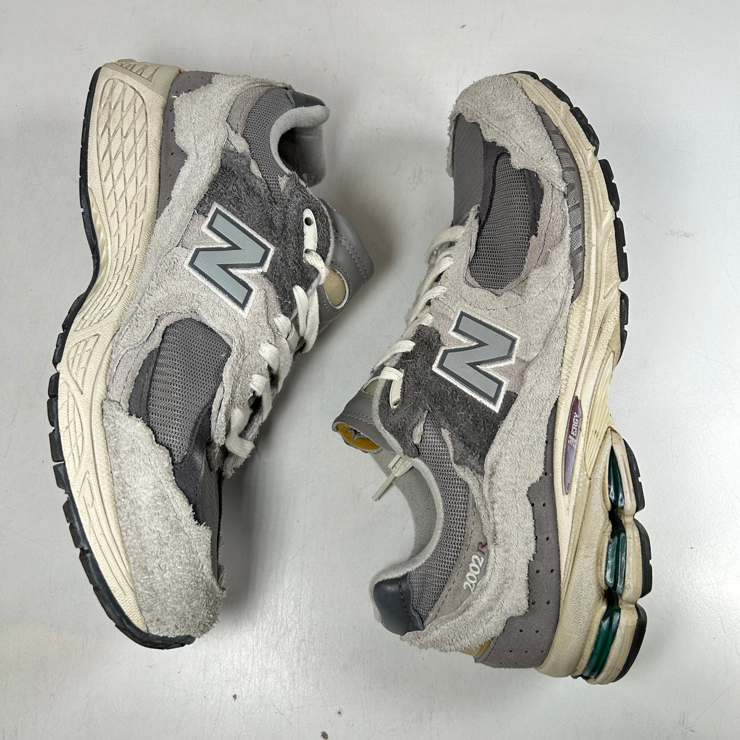 M2002RDA New Balance 2002R Protection Pack Rain Cloud [USED] - 10.5 M (Used2)