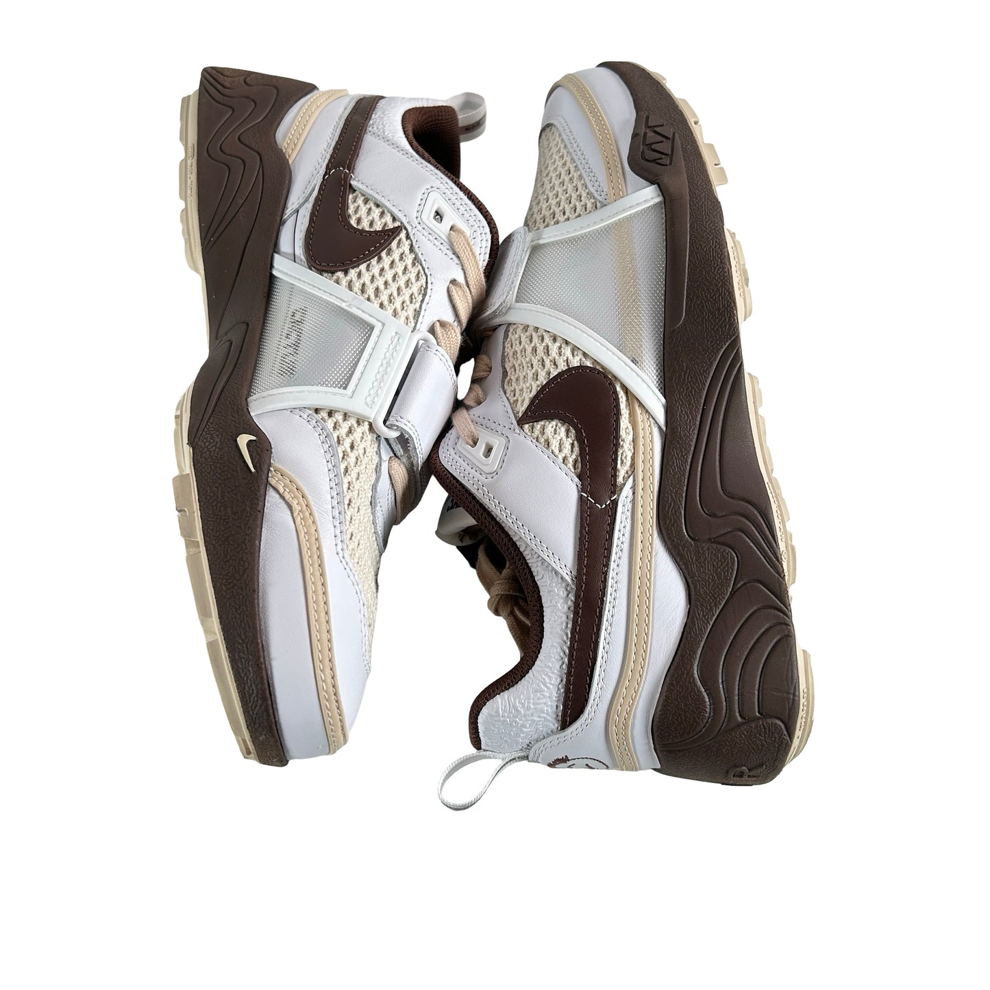 HQ3073 100 Nike Zoom Field Jaxx Travis Scott Light Chocolate [USED] - 10.5 M (Used)
