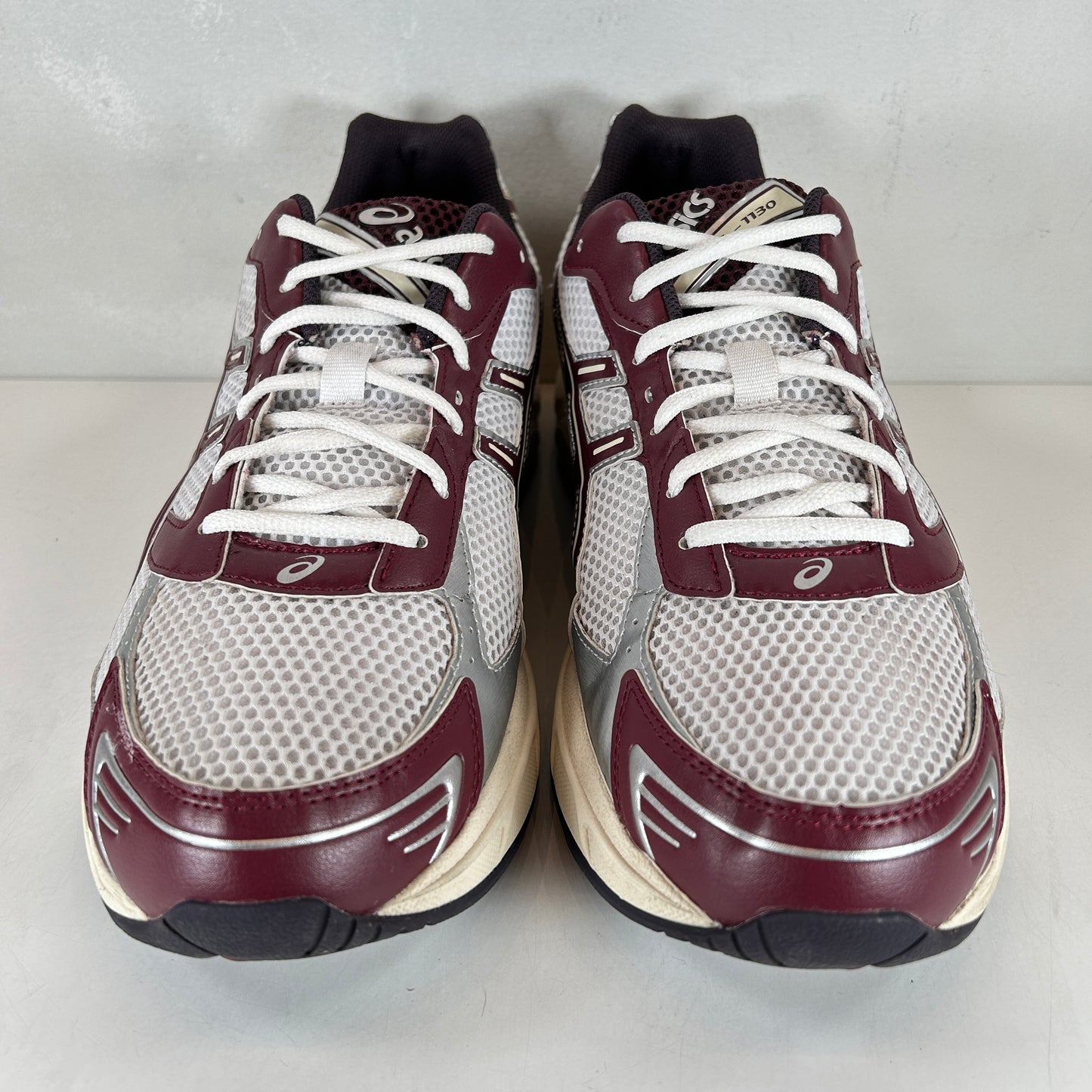 1203A685 100 ASICS Gel-1130 White Maroon Banner [USED] - 14 M (Used)