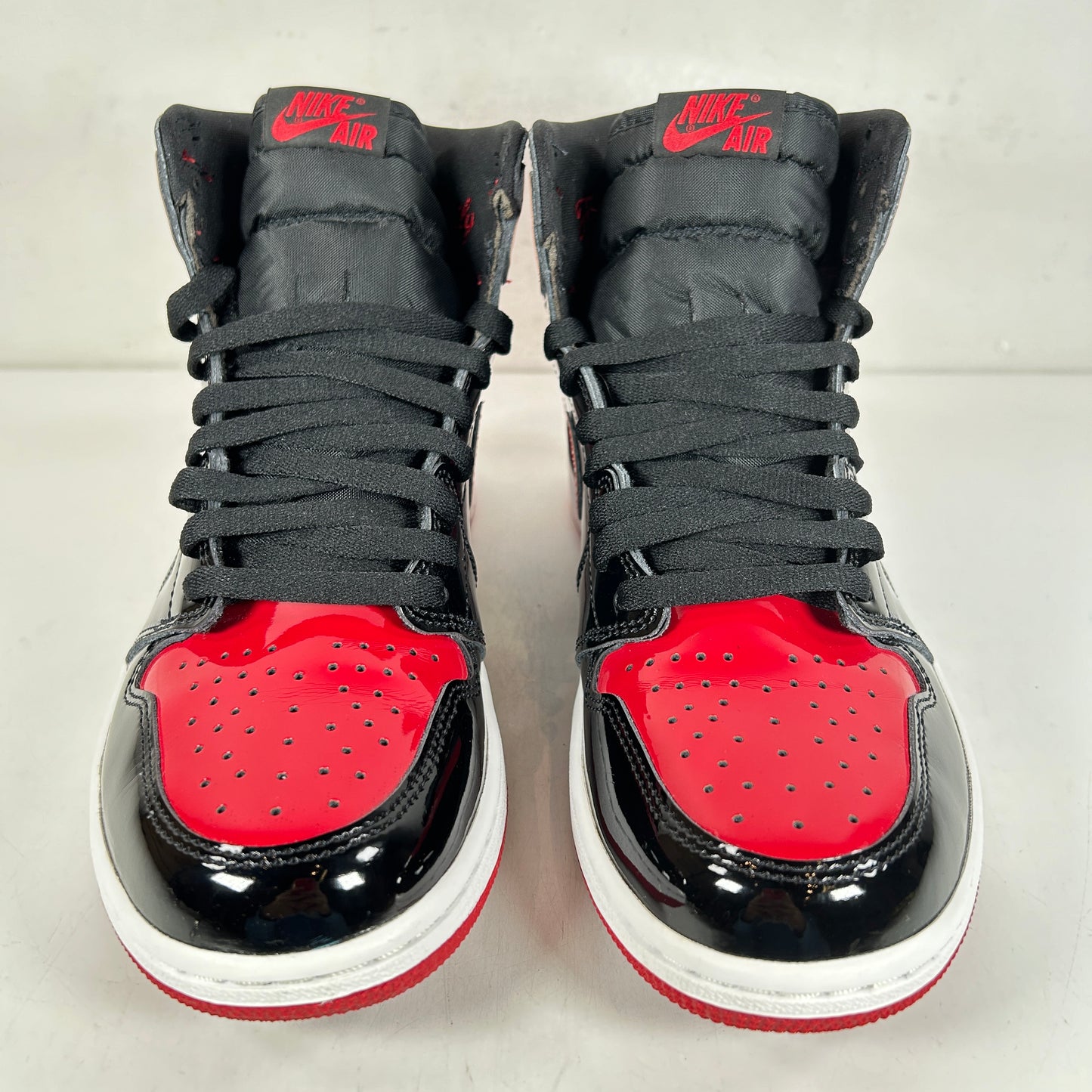 555088 063 Jordan 1 Retro High OG Patent Bred [USED] - 9.5 M (Used)