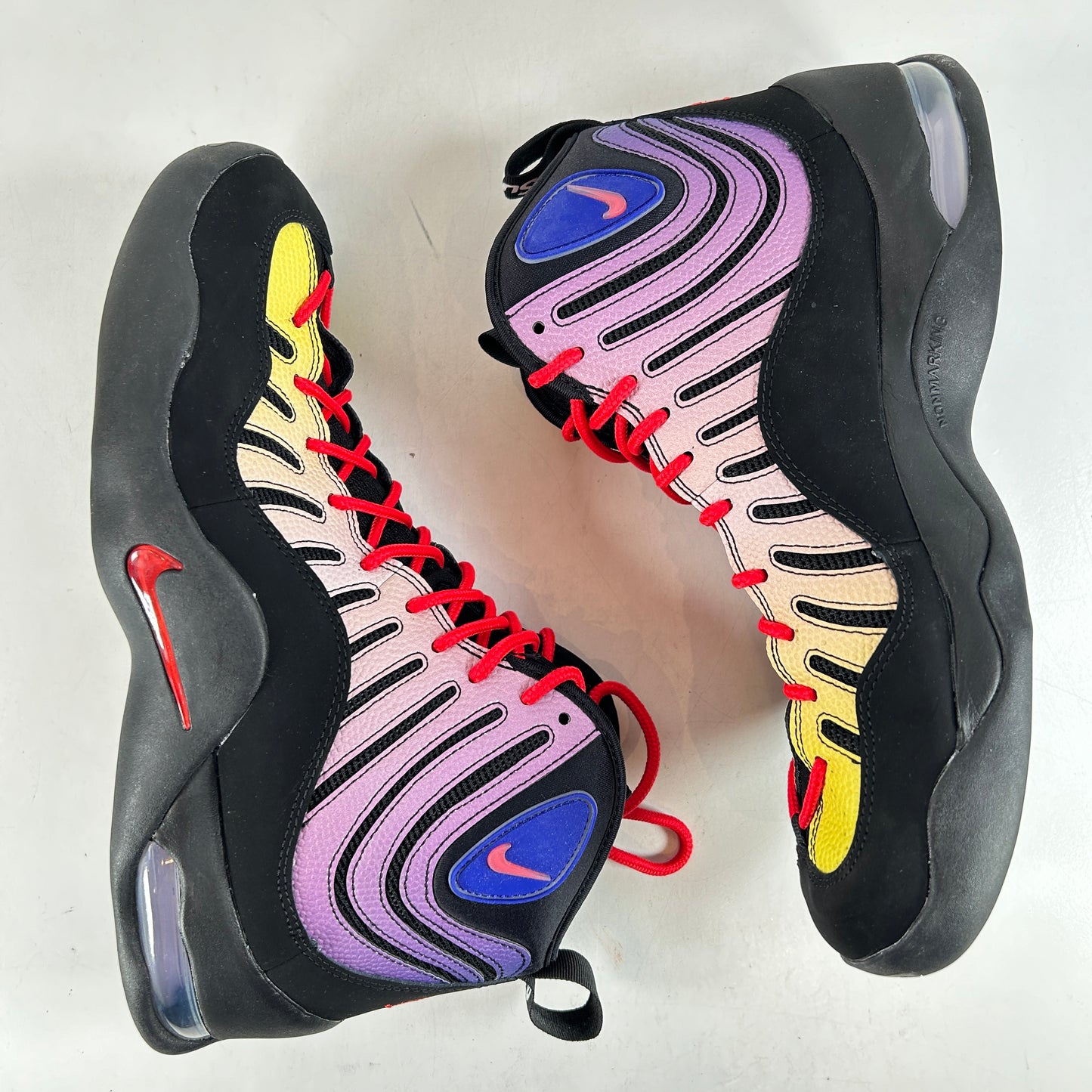 DX3292 001 Nike Air Bakin SP Supreme Black [USED] - 10.5 M (Used)