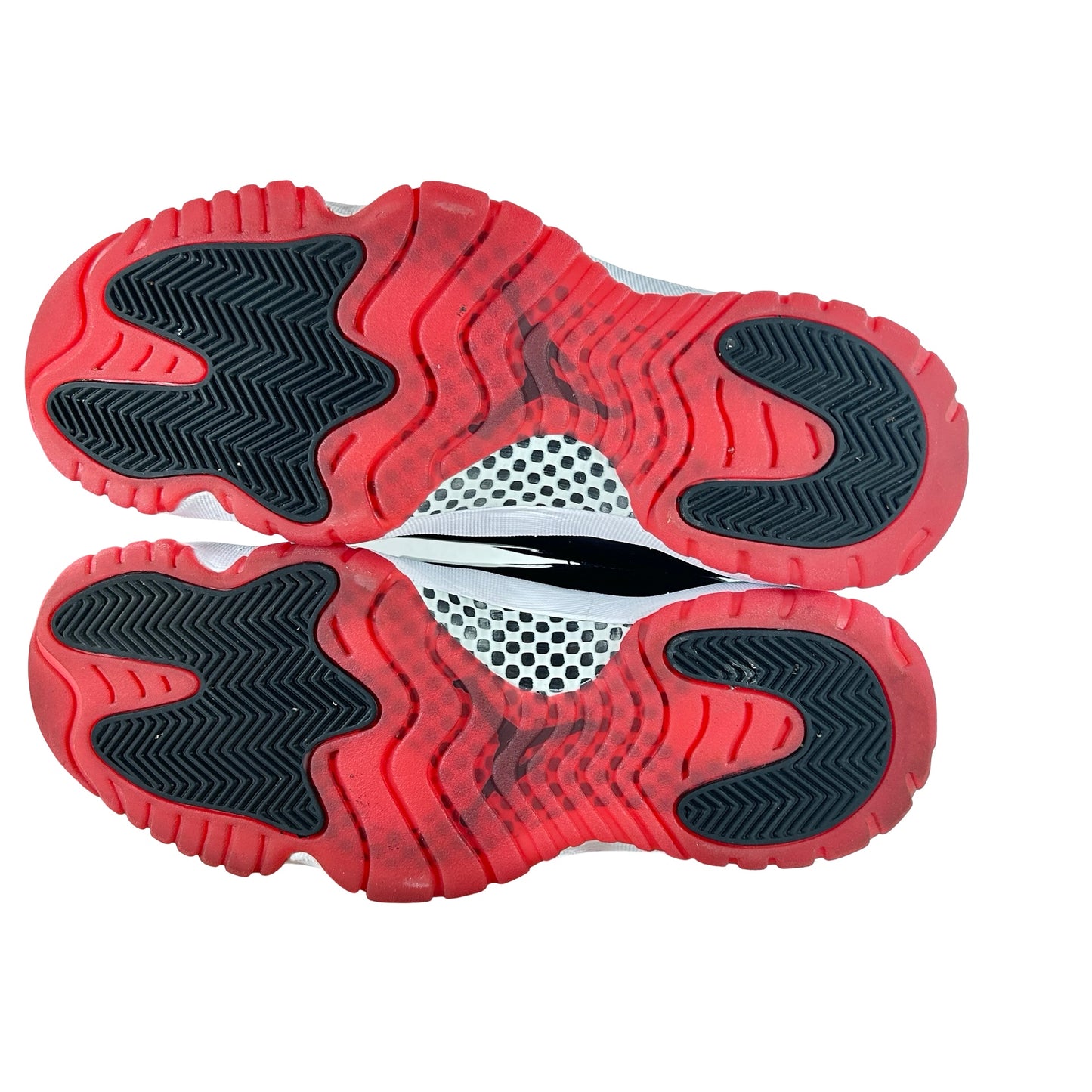 378037 061 Jordan 11 Bred (2019) [USED] - 9 M (Used12)