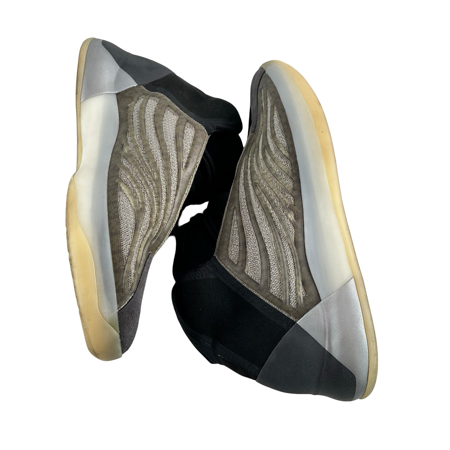 H68771 Adidas Yeezy QNTM Barium [USED] - 13.5 M (Used)