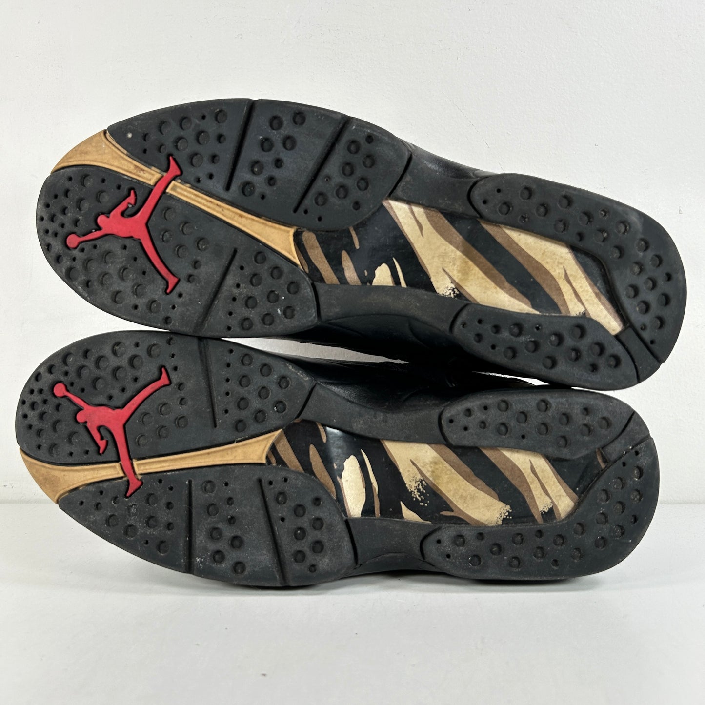 AA1239 045 Jordan 8 Retro OVO Black [USED] - 11 M (Used)