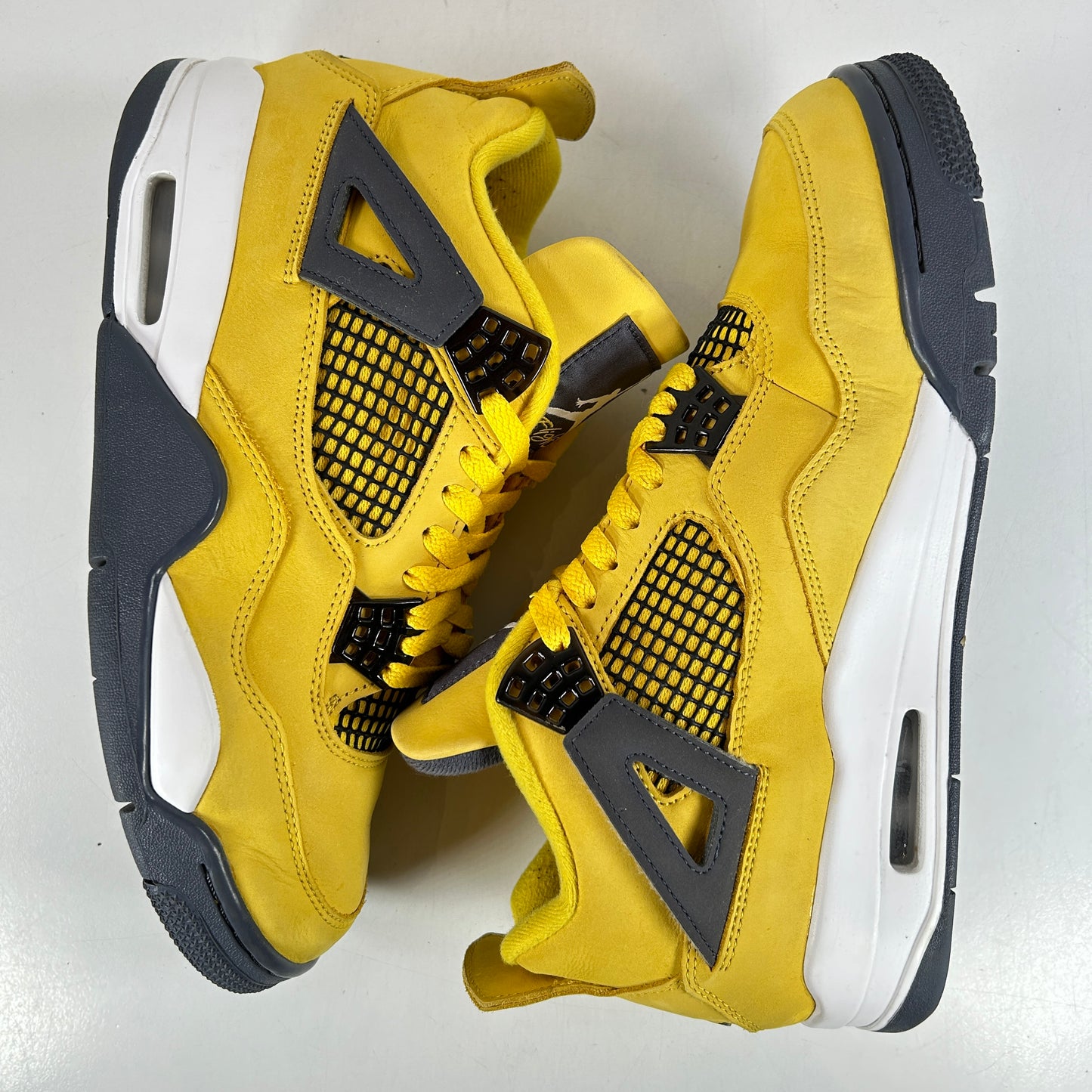 CT8527 700 Jordan 4 Retro Lightning (2021) [USED] - 9.5 M (Used4)