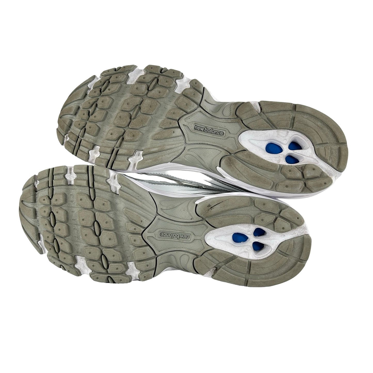 U740WM2 New Balance 740v2 White Silver Reflection [USED] - 9 M (Used)