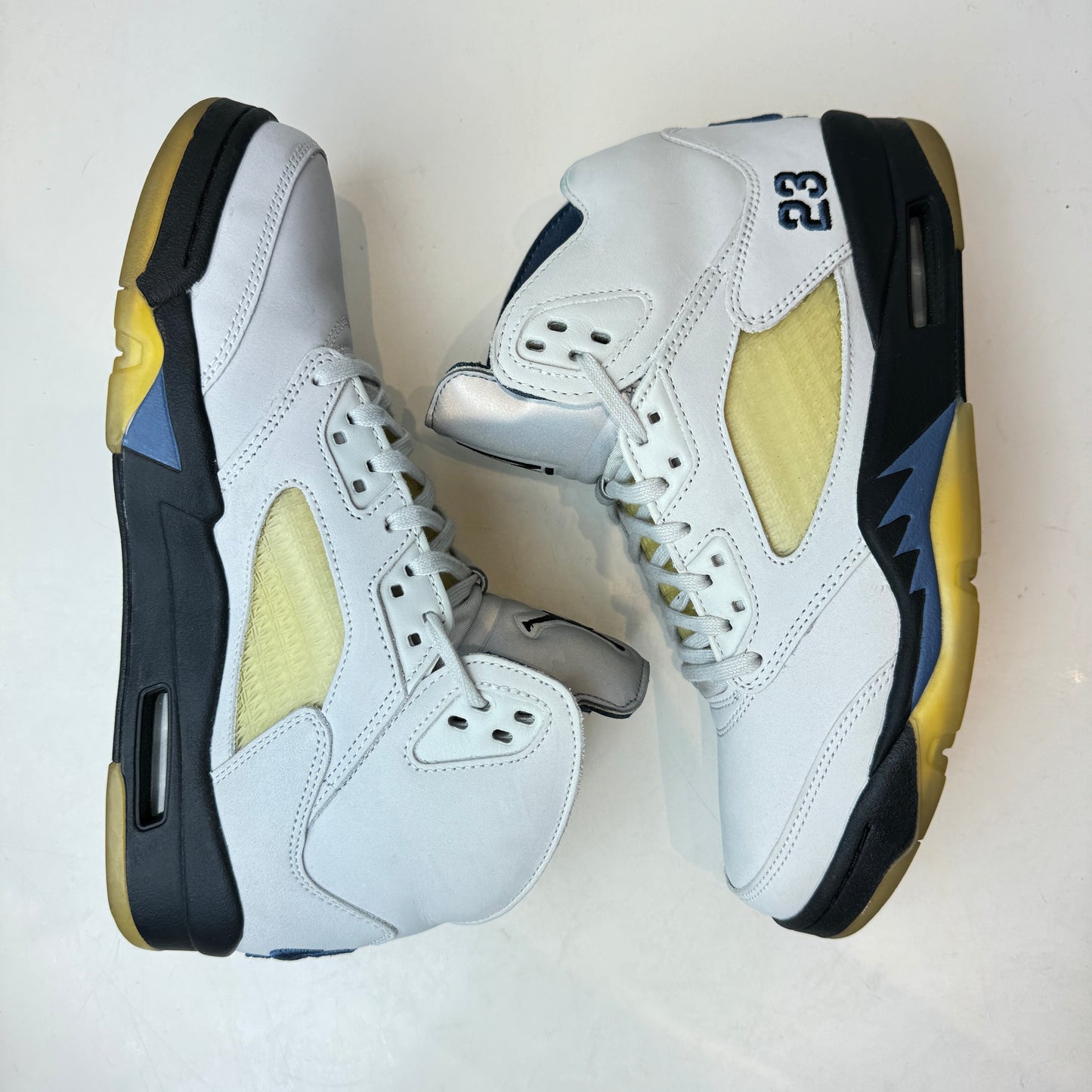 FZ5758 004 Jordan 5 Retro A Ma Maniere Dawn (Mujeres)