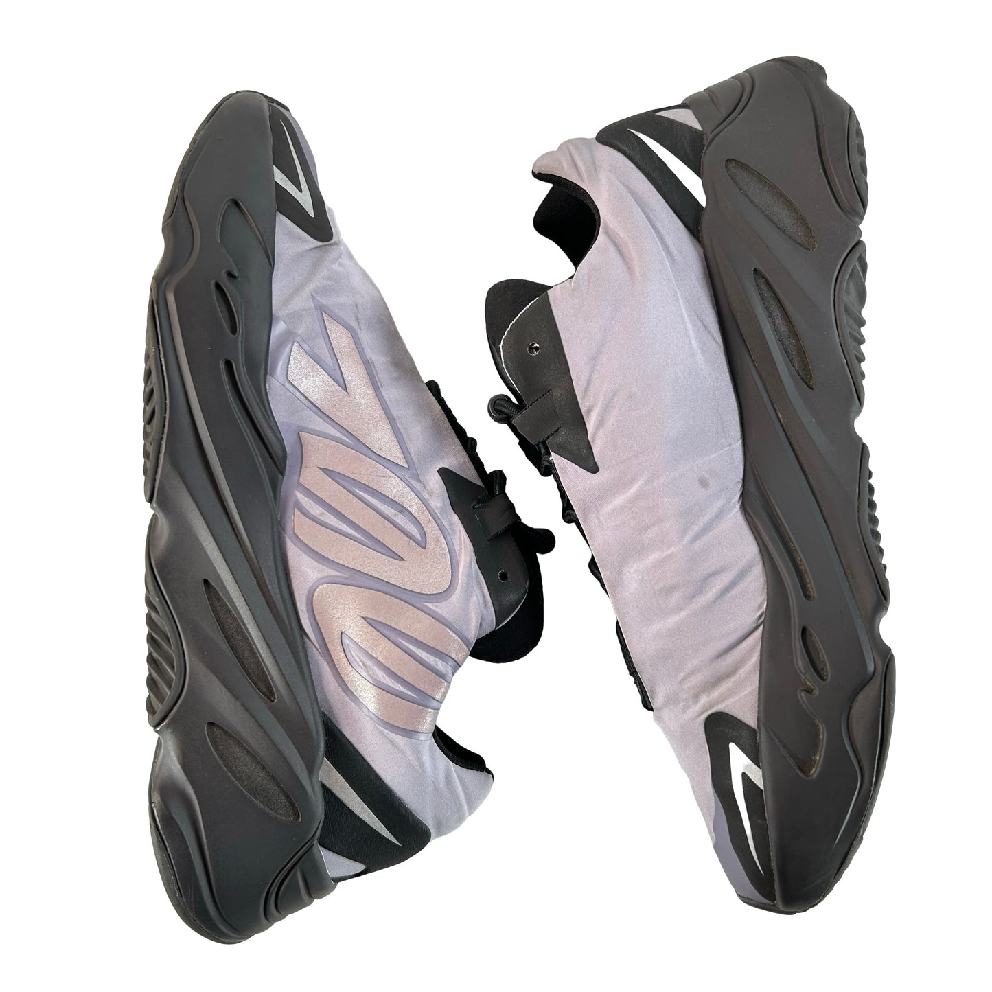 GW9526 adidas Yeezy Boost 700 MNVN Geode [USED] - 9.5 M (Used)