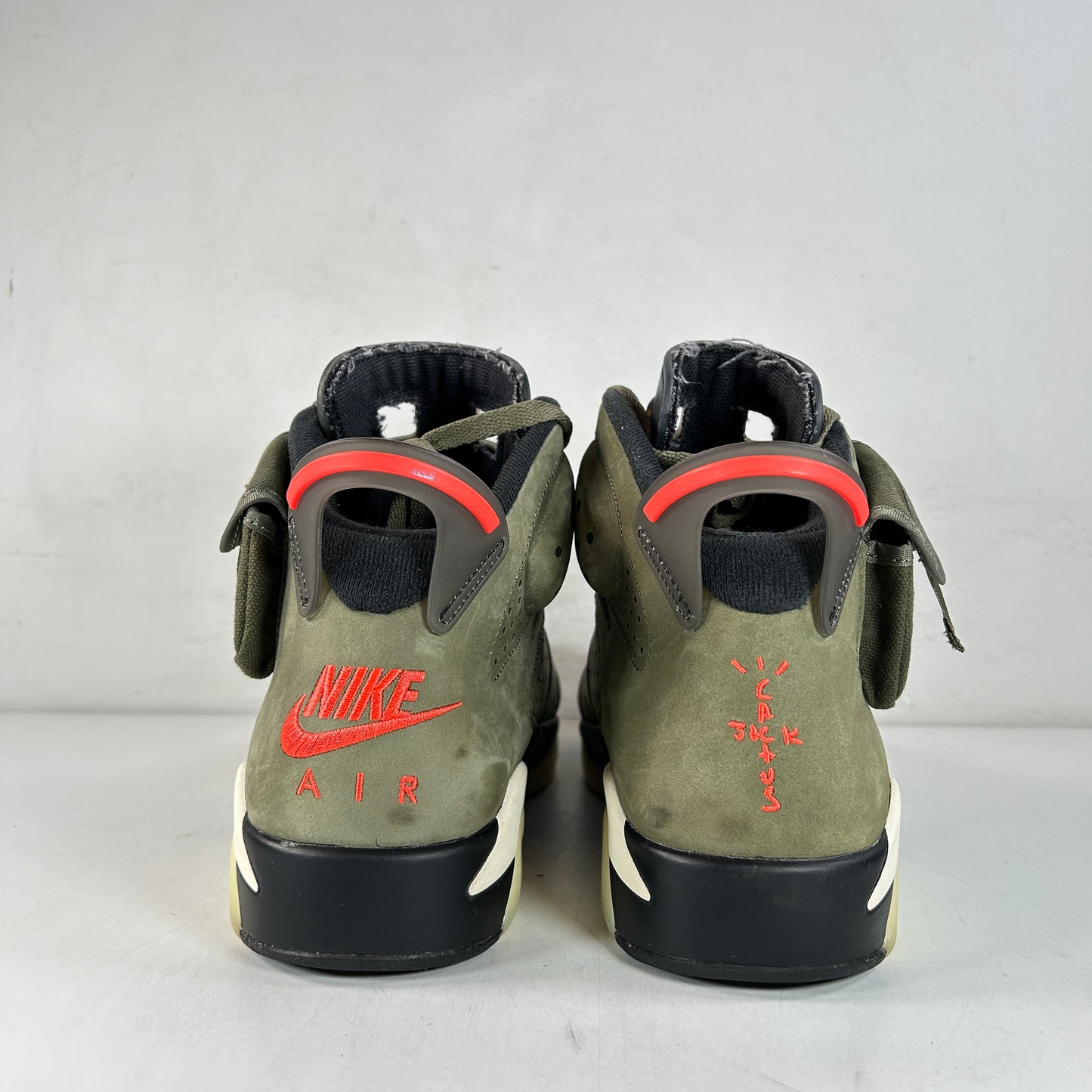 CN1084 200 Jordan 6 Retro Travis Scott [USED] - 11 M (Used6)