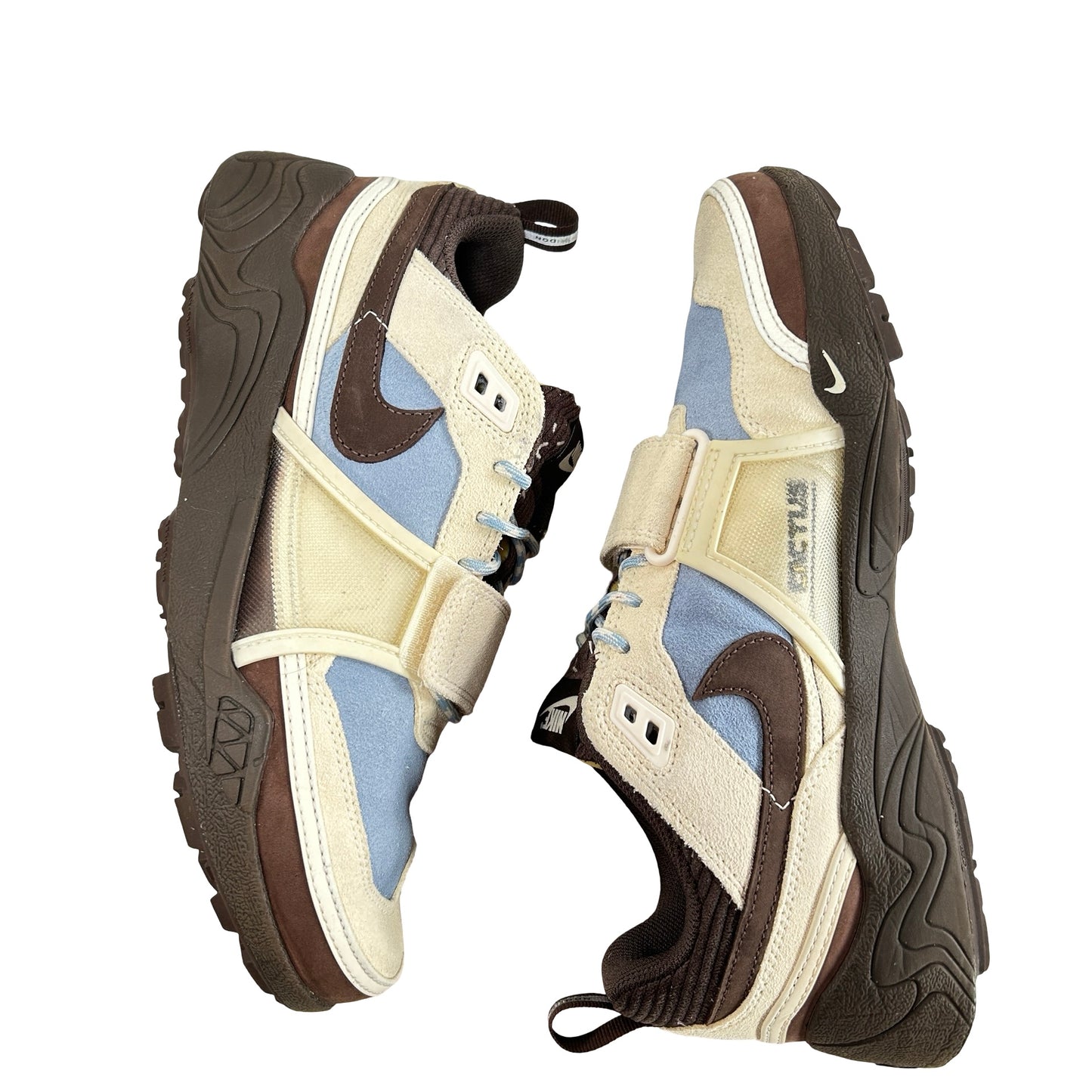 HQ3072 400 Nike Zoom Field Jaxx Travis Scott Leche Blue [USED] - 9.5 M (Used)