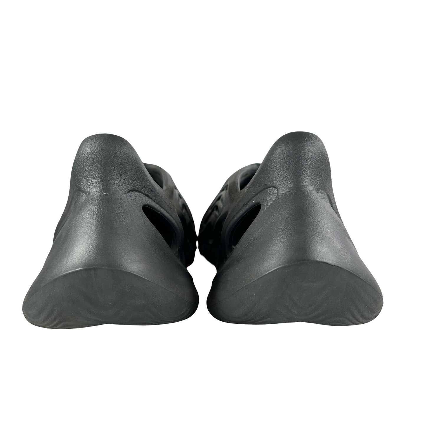 HP8739 Adidas Yeezy Foam RNR Onyx [USED] - 12 M (Used4)