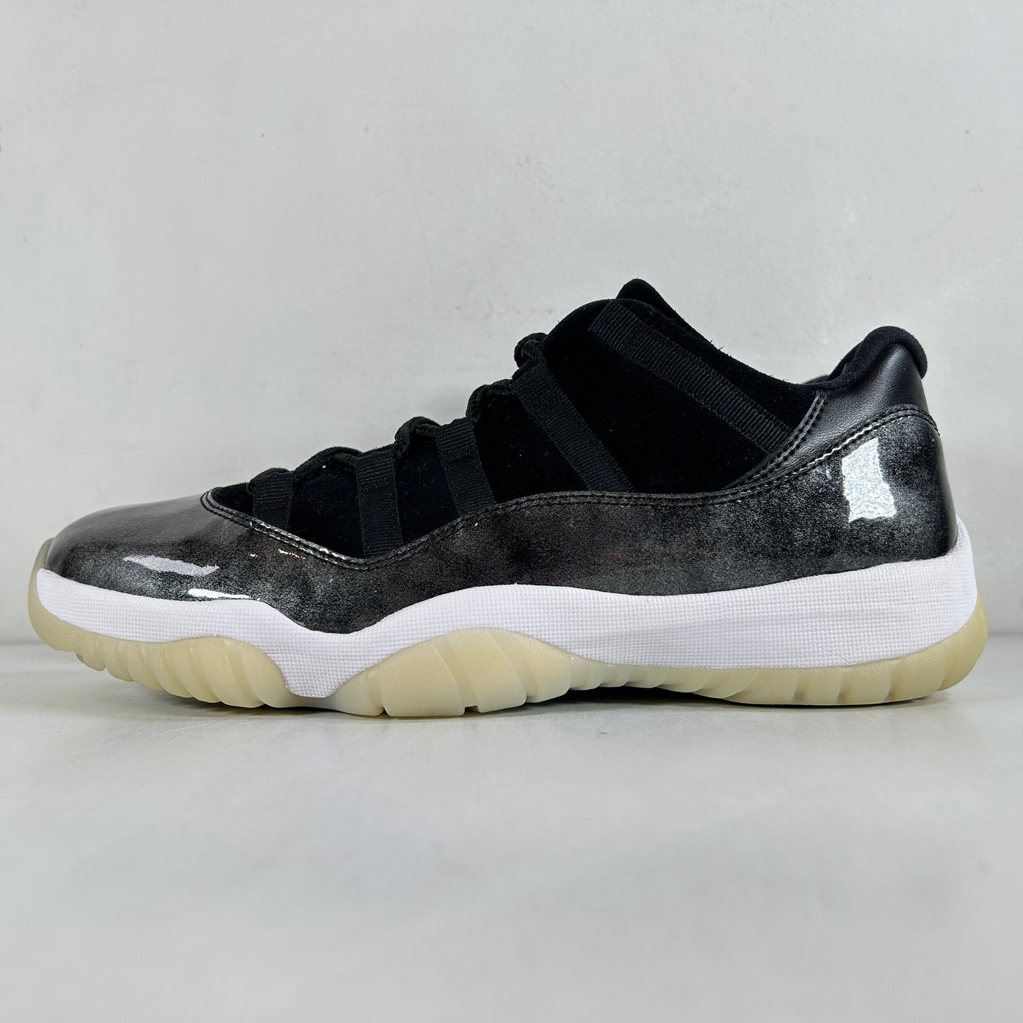 528895 010 Jordan 11 Retro Low Barons [USED] - 10.5 M (VNDS) (Replace Box)