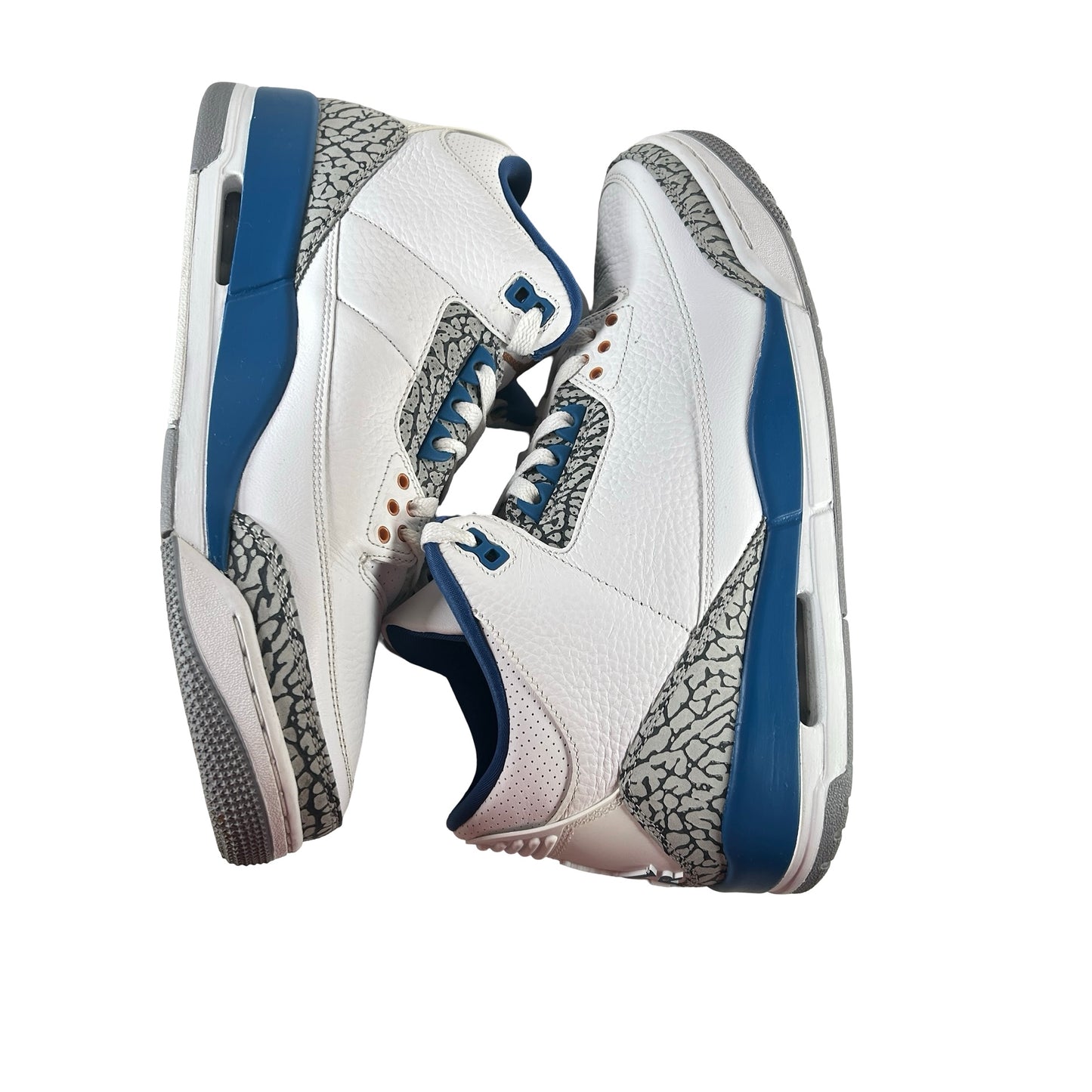 CT8532 148 Jordan 3 Retro Magos