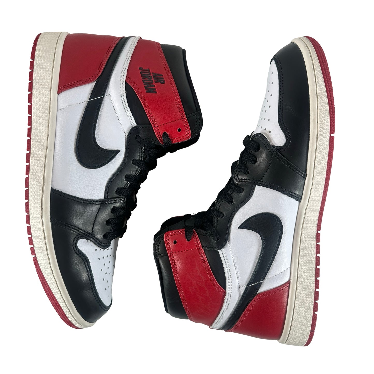 DZ5485 106 Jordan 1 Retro High OG Black Toe Reimagined [USED] - 11 M (Used) (No Box)