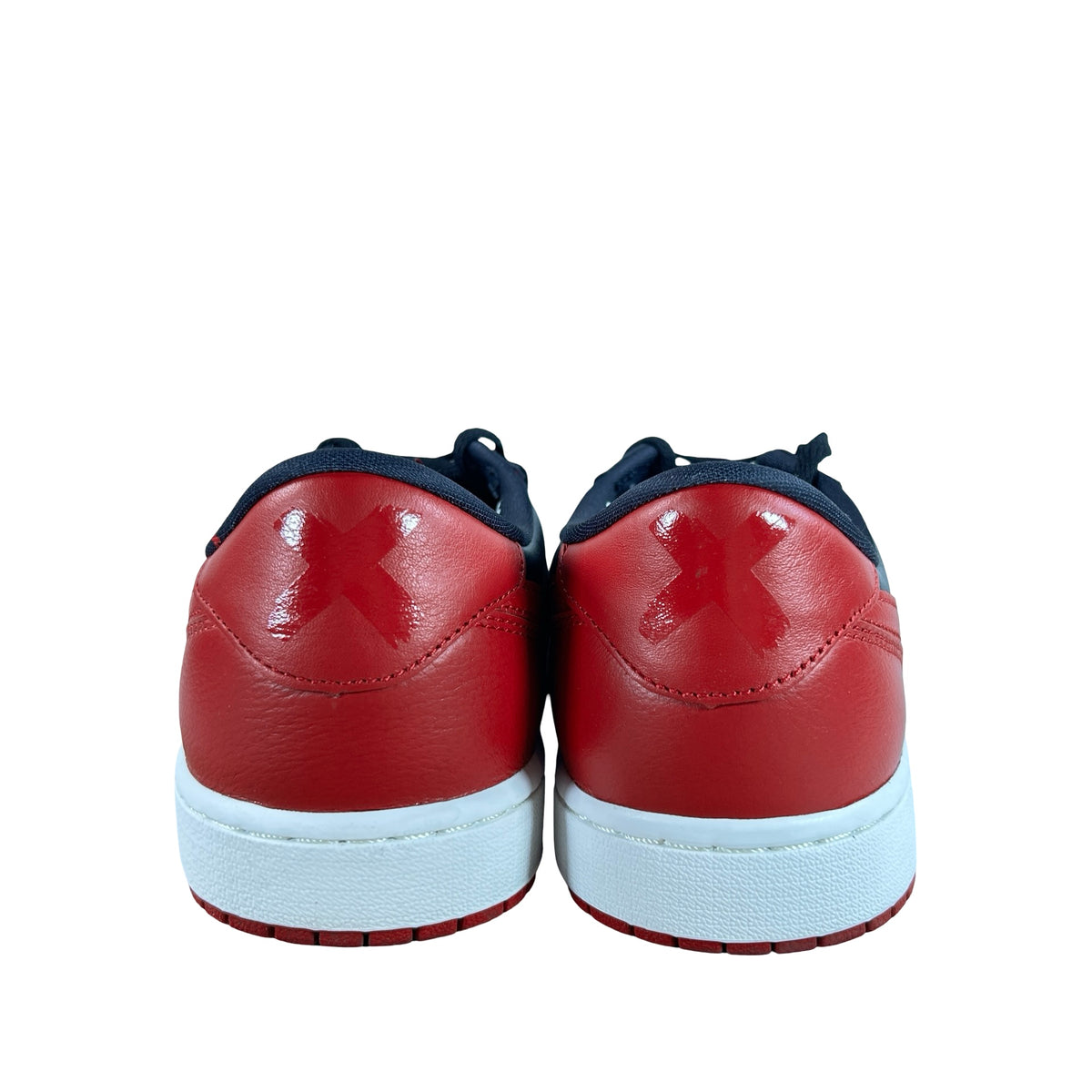 IW6276 001 Air Jordan 1 Retro Low OG Banned [USED] - 10.5 M (Used)