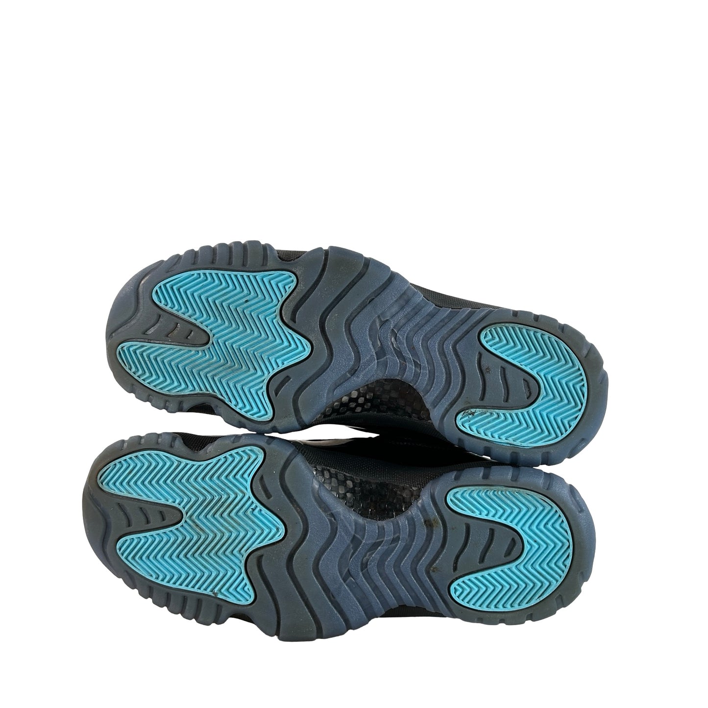 CT8012 047 Jordan 11 Retro Gamma Blue (2025) [USED] - 9 M (Used7)