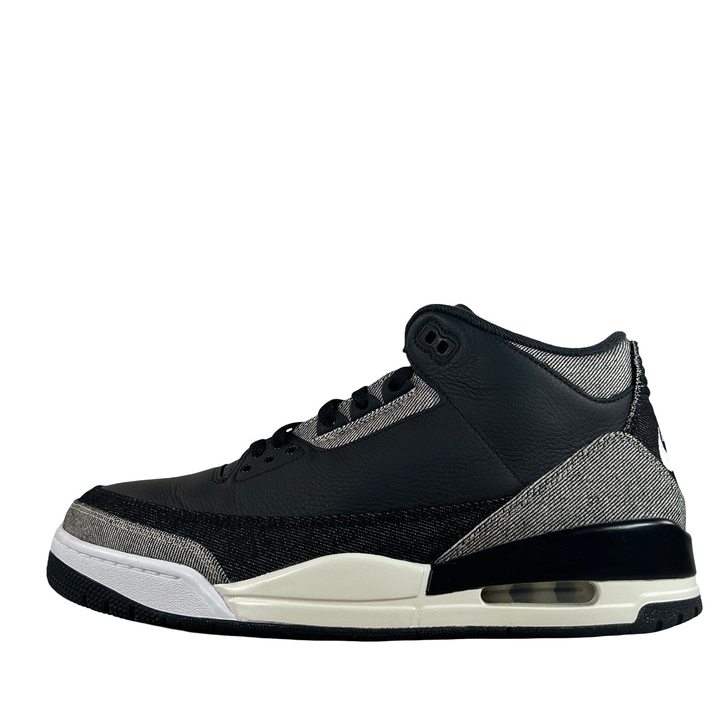IR0914 400 Jordan 3 Retro Levi’s Black [USED] - 12 M (Used)
