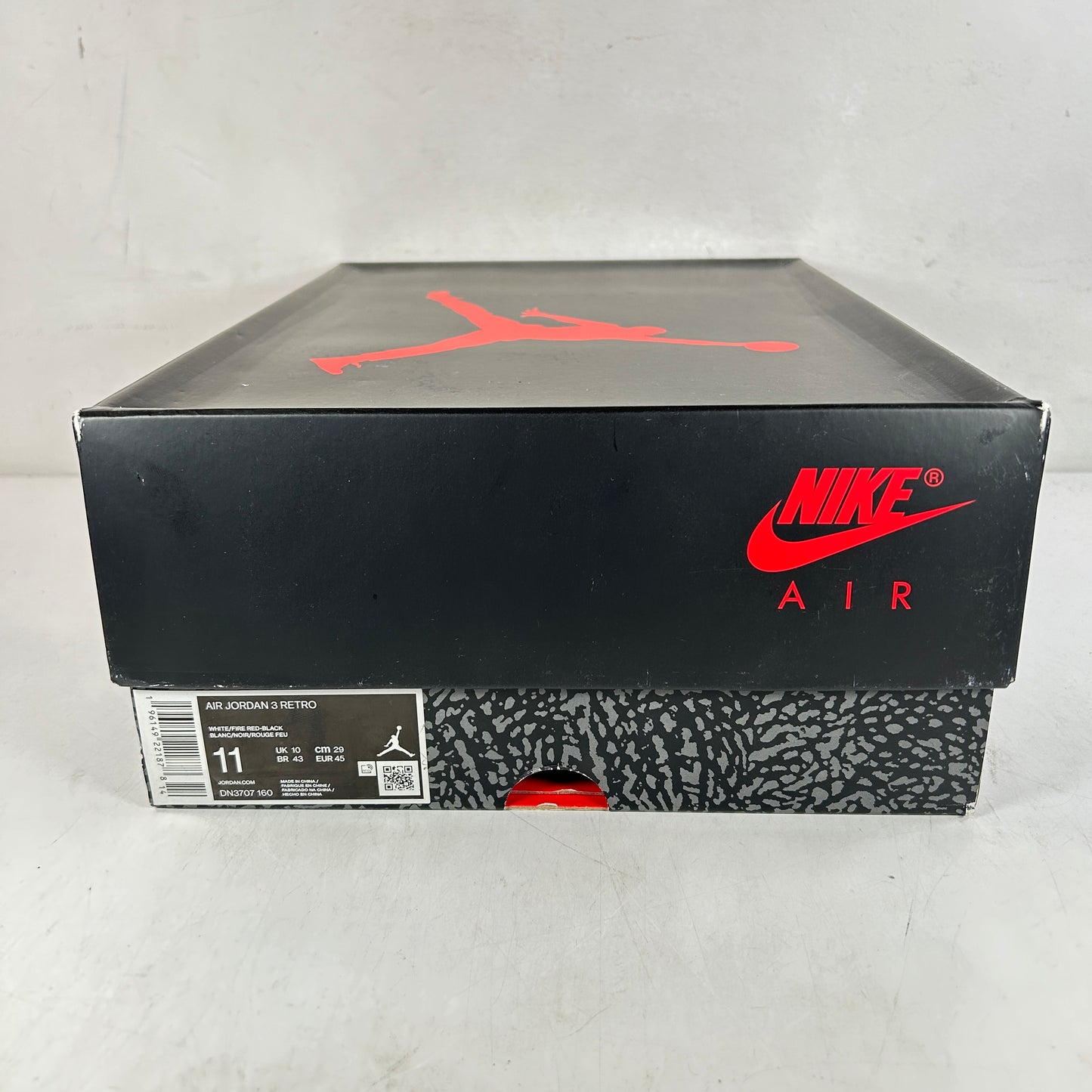 DN3707 160 Jordan 3 Retro Fire Red (2022) [USED] - 11 M (Used3)