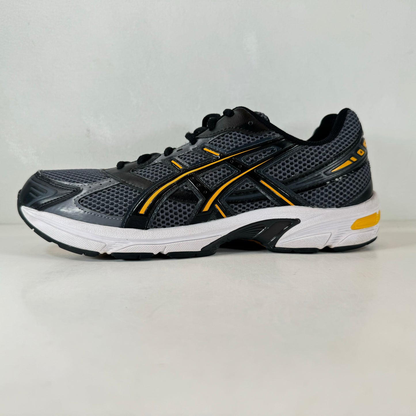 1201A256 022 ASICS Gel-1130 Metropolis Black Yellow [USED] - 12 M (Used) (No Box)