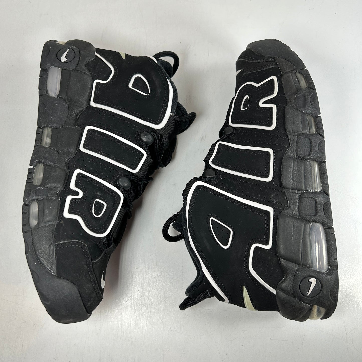 414962 002 Nike Air More Uptempo Black White {USED] - 7.5 M (Used)