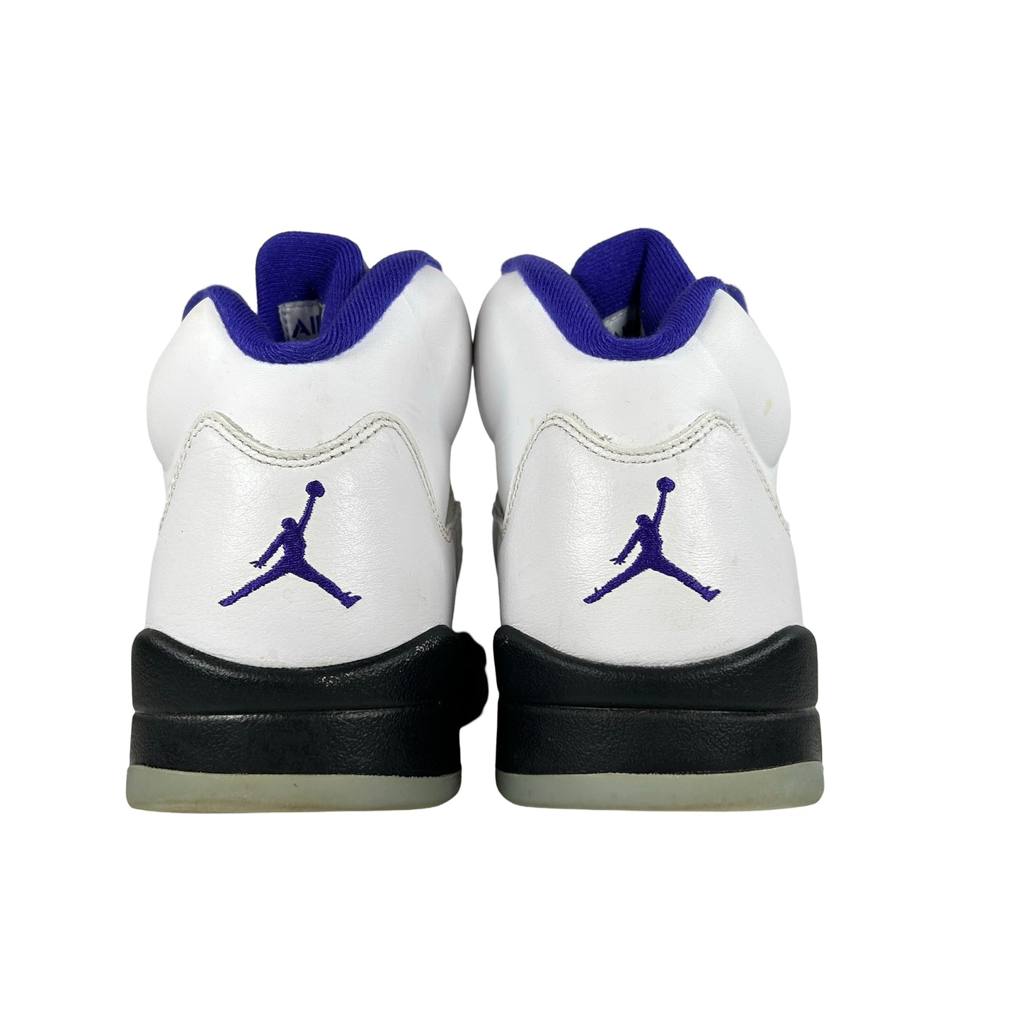 DD0587 141 Jordan 5 Retro Oscuro Concordia
