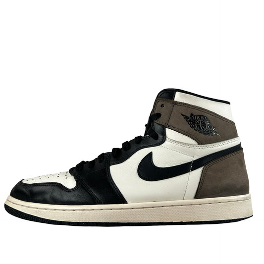 555088 105 Jordan 1 Mocha [USED] - 13 M (Used3)
