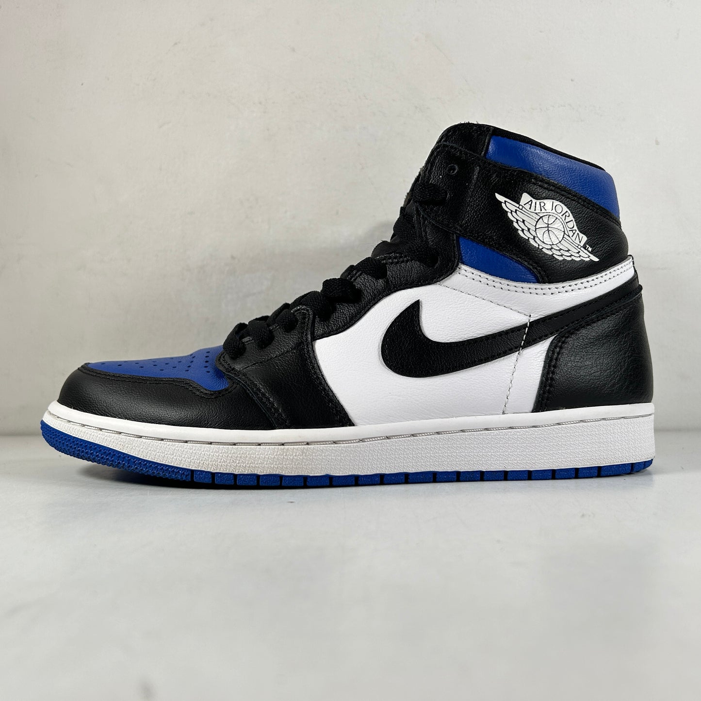 555088 041 Jordan 1 Royal Toe [USED] - 9 M (Used)