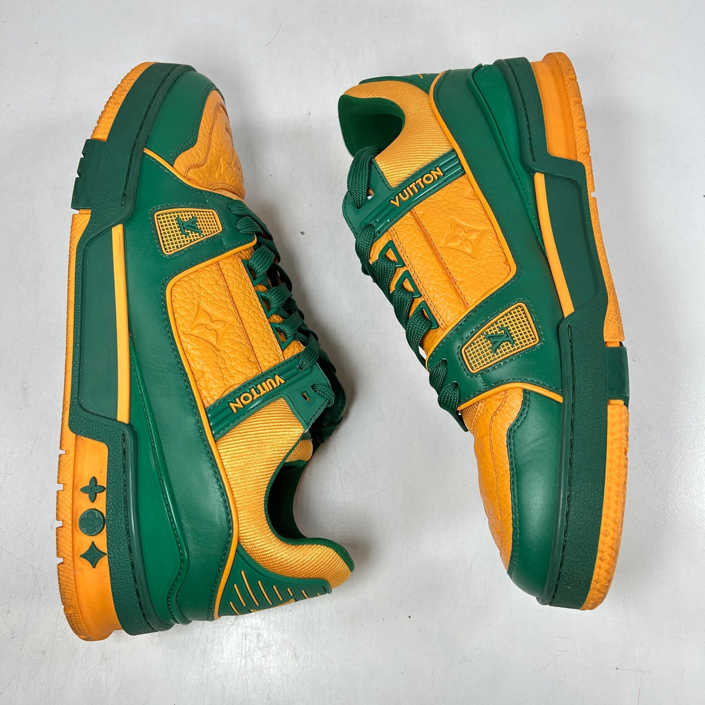 1A8WFY Louis Vuitton Trainer Green Orange - LV 7 (Used)