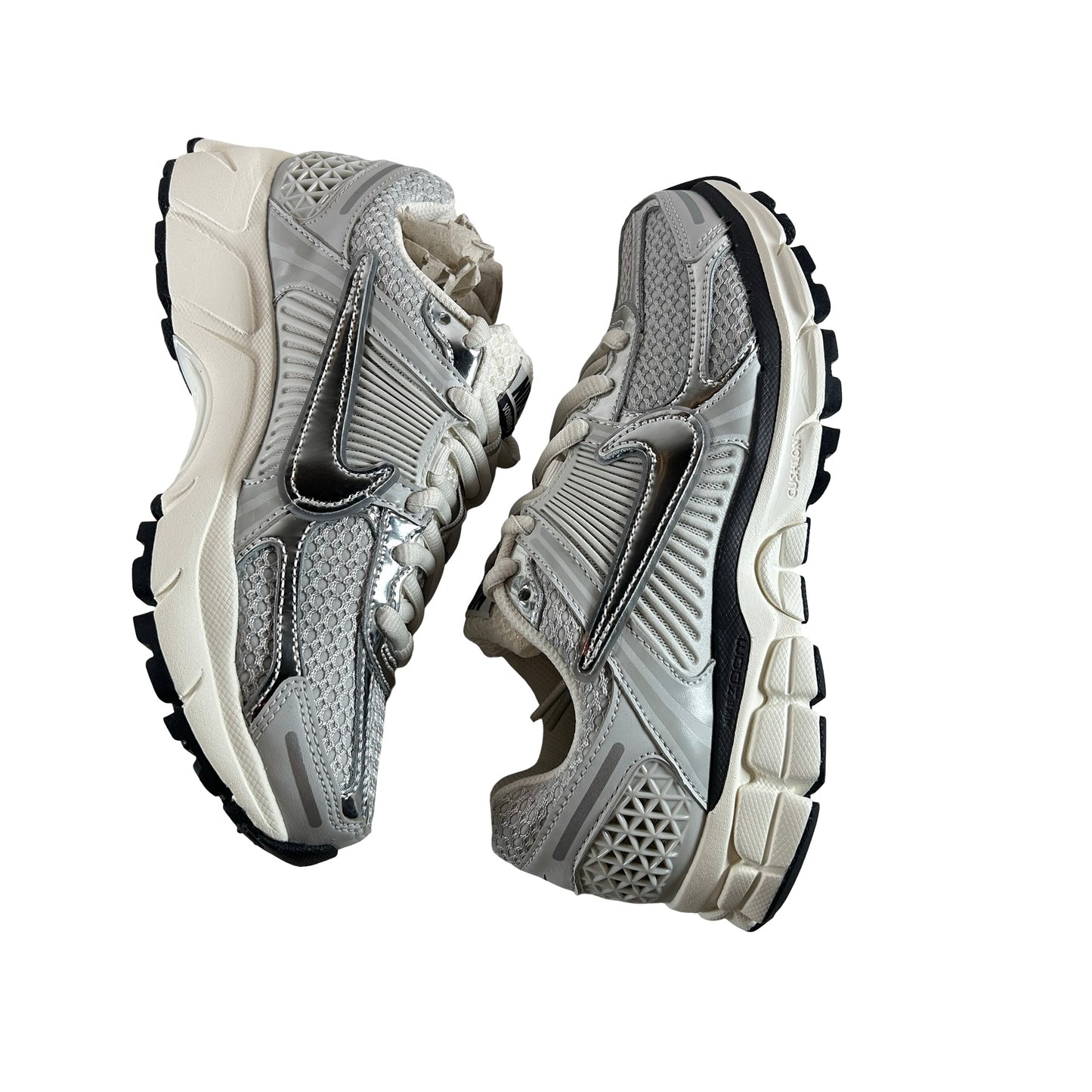 FD0884 025 Nike Zoom Vomero 5 Photon Dust Metallic Silver W [USED] - 7 W (Used3)