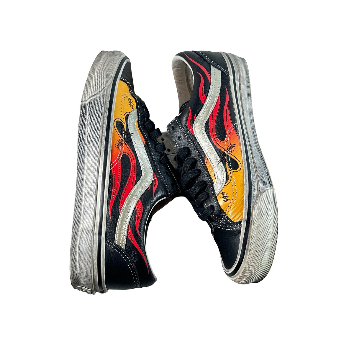 VN000D9RCJK Vans LX Old Skool Archive Flame Black [USED] - 9 M (Used)