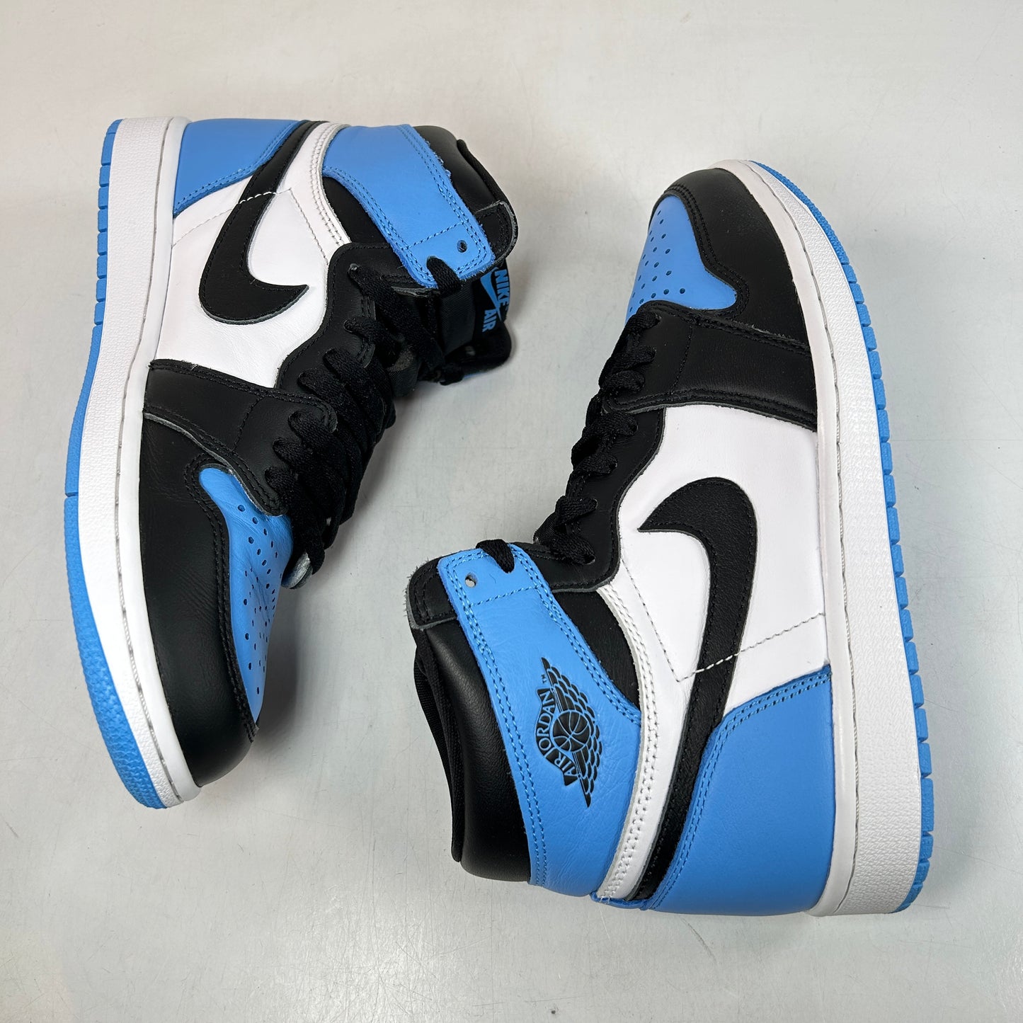 DZ5485 400 Jordan 1 Retro High OG UNC Toe [USED] - 8.5 M (Used2)