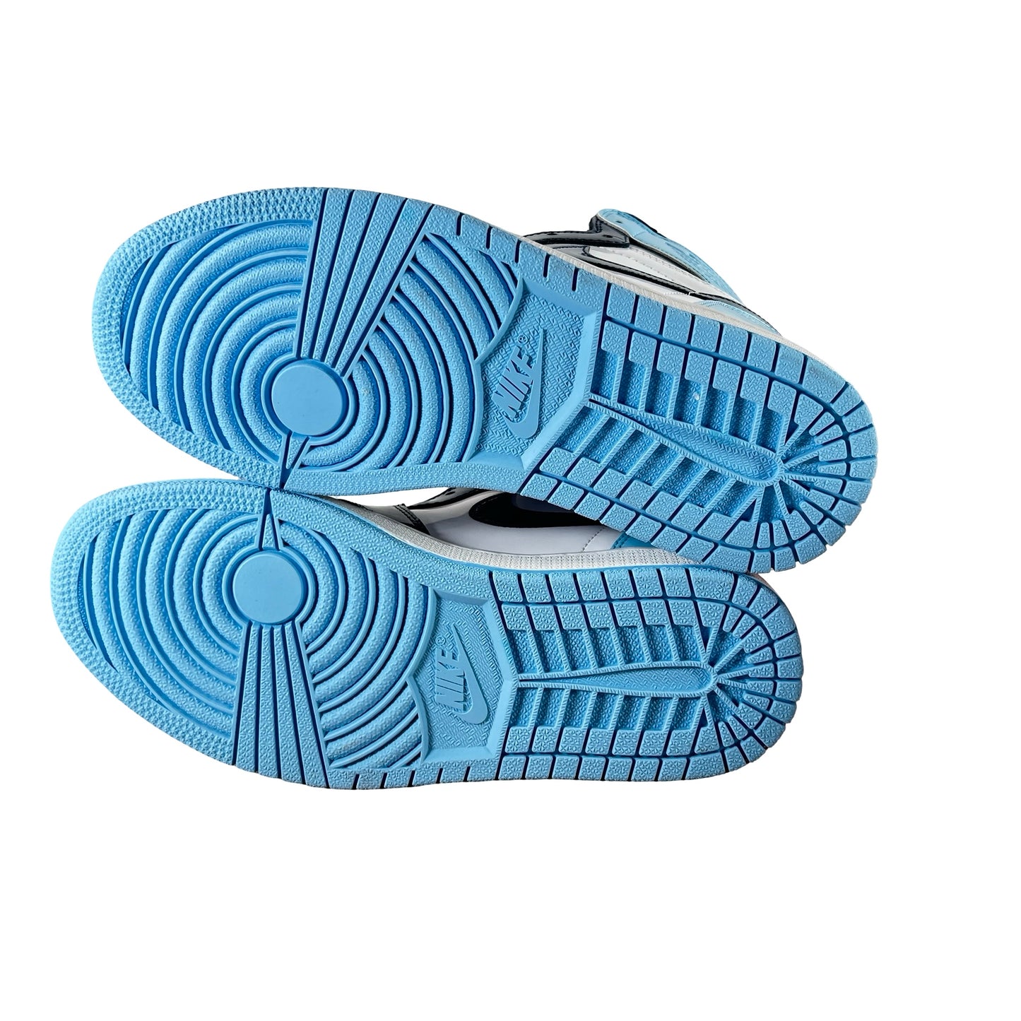 CD0461 401 Jordan 1 Retro High UNC Patent (Women's) - 8.5 W (Lightly Stained Midsole)
