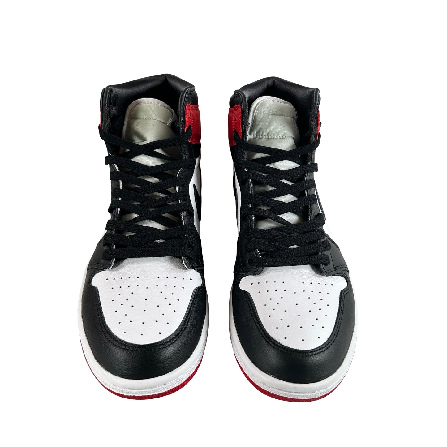 CD0461 016 AJ1 Satin Black Toe [USED] - 10.5 W (Used2)