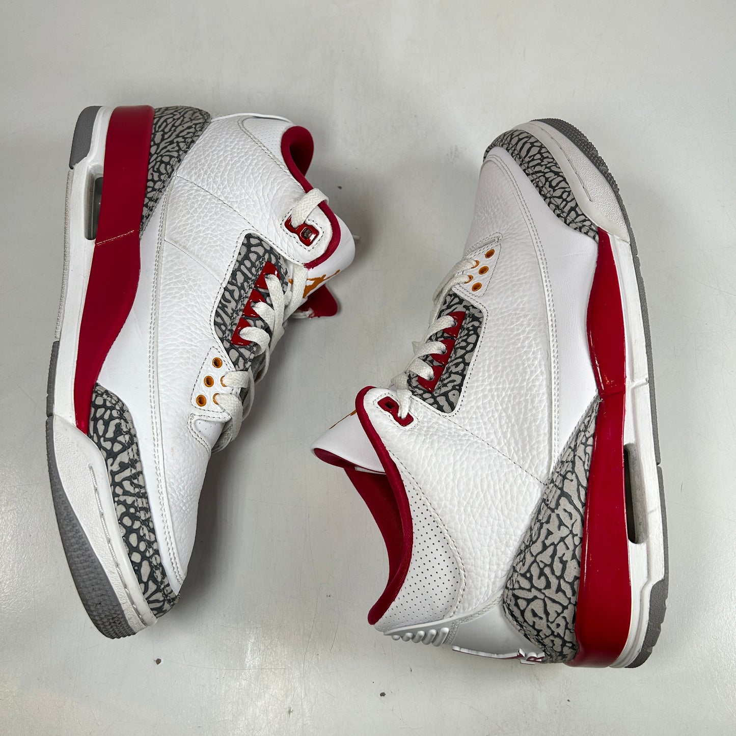 CT8532 126 Jordan 3 Retro Cardenal Rojo