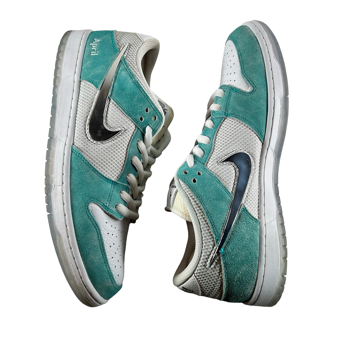 FD2562 400 Nike SB Dunk Low April Skateboards [USED] - 14 M (Used)