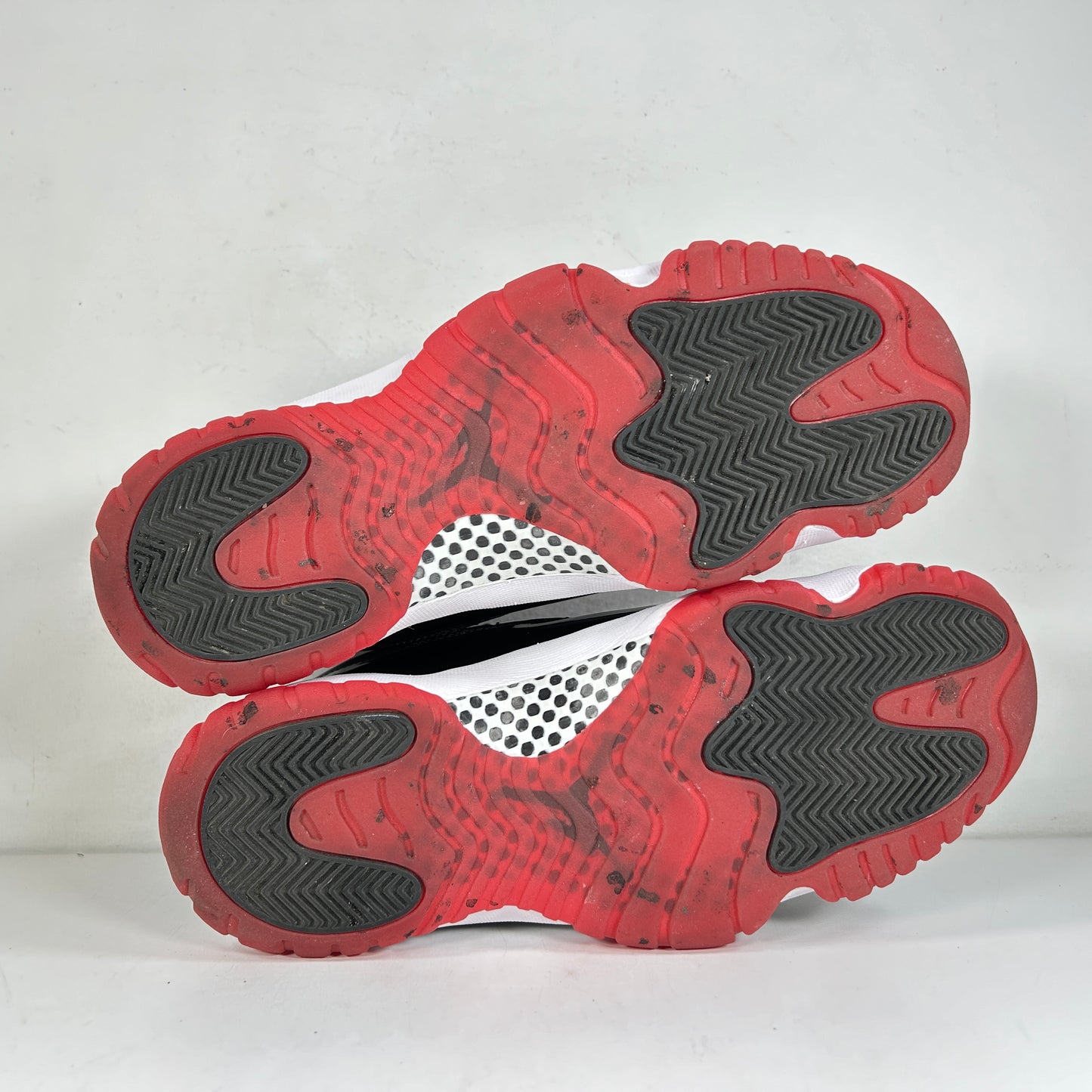 378037 061 Jordan 11 Criado (2019)