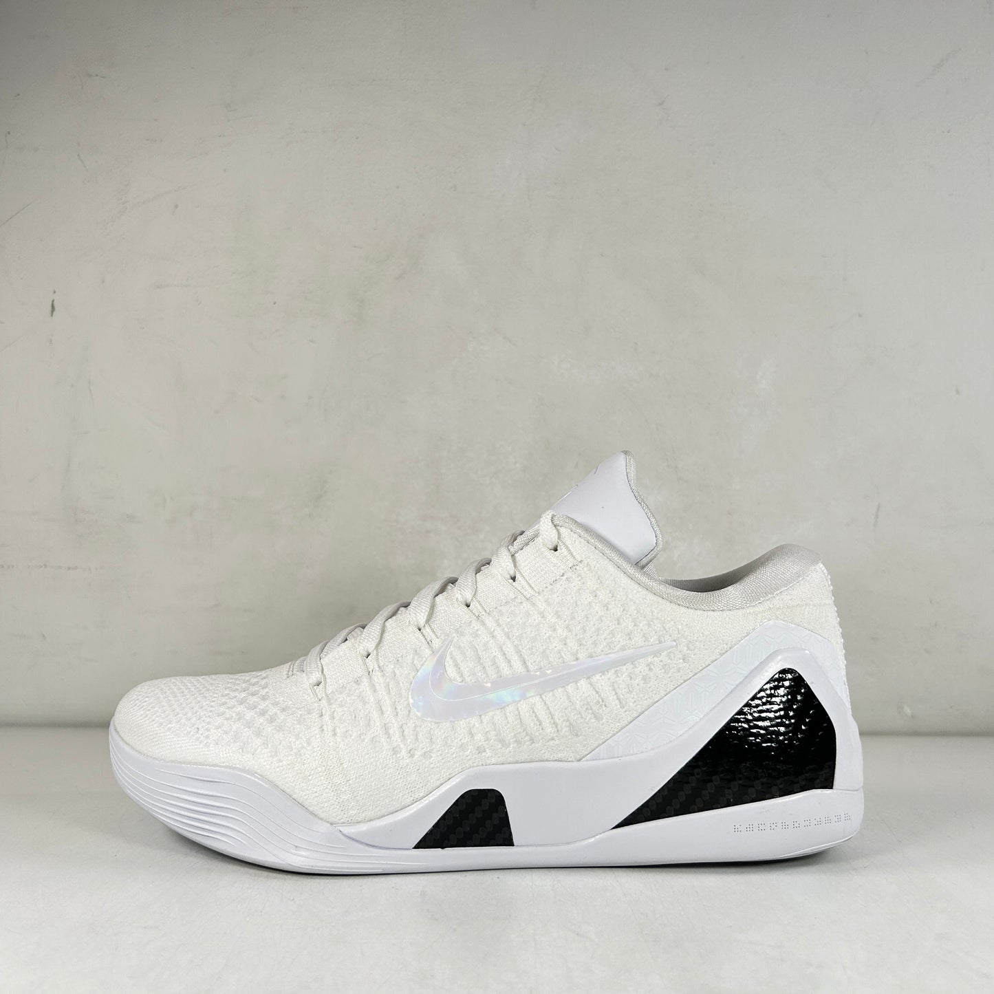 FZ7334 100 Nike Kobe 9 Elite Low Protro Halo [USED] - 8.5 M (Used)