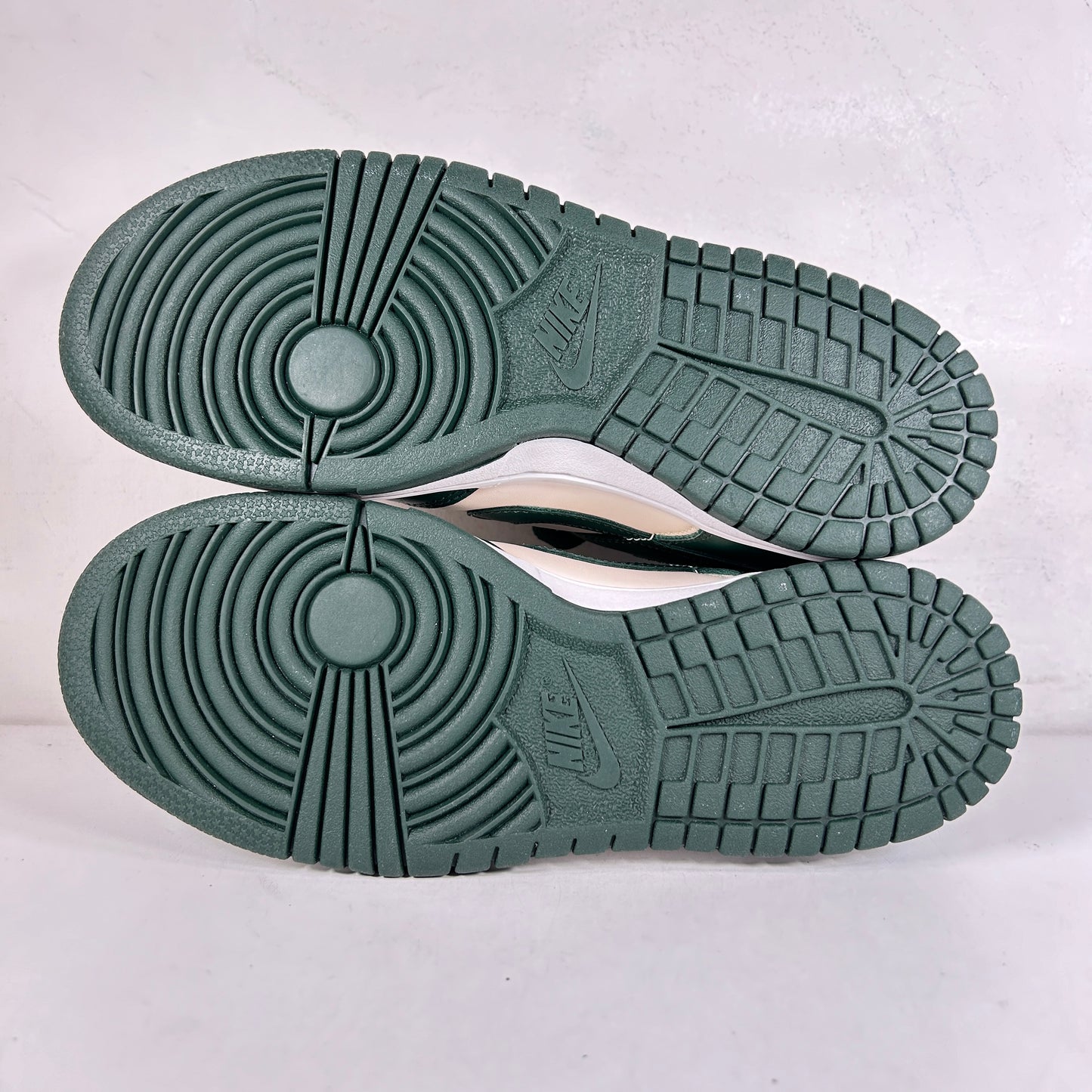 CW1590 102 Nike Dunk Low Michigan State (GS) [CONDITIONAL]