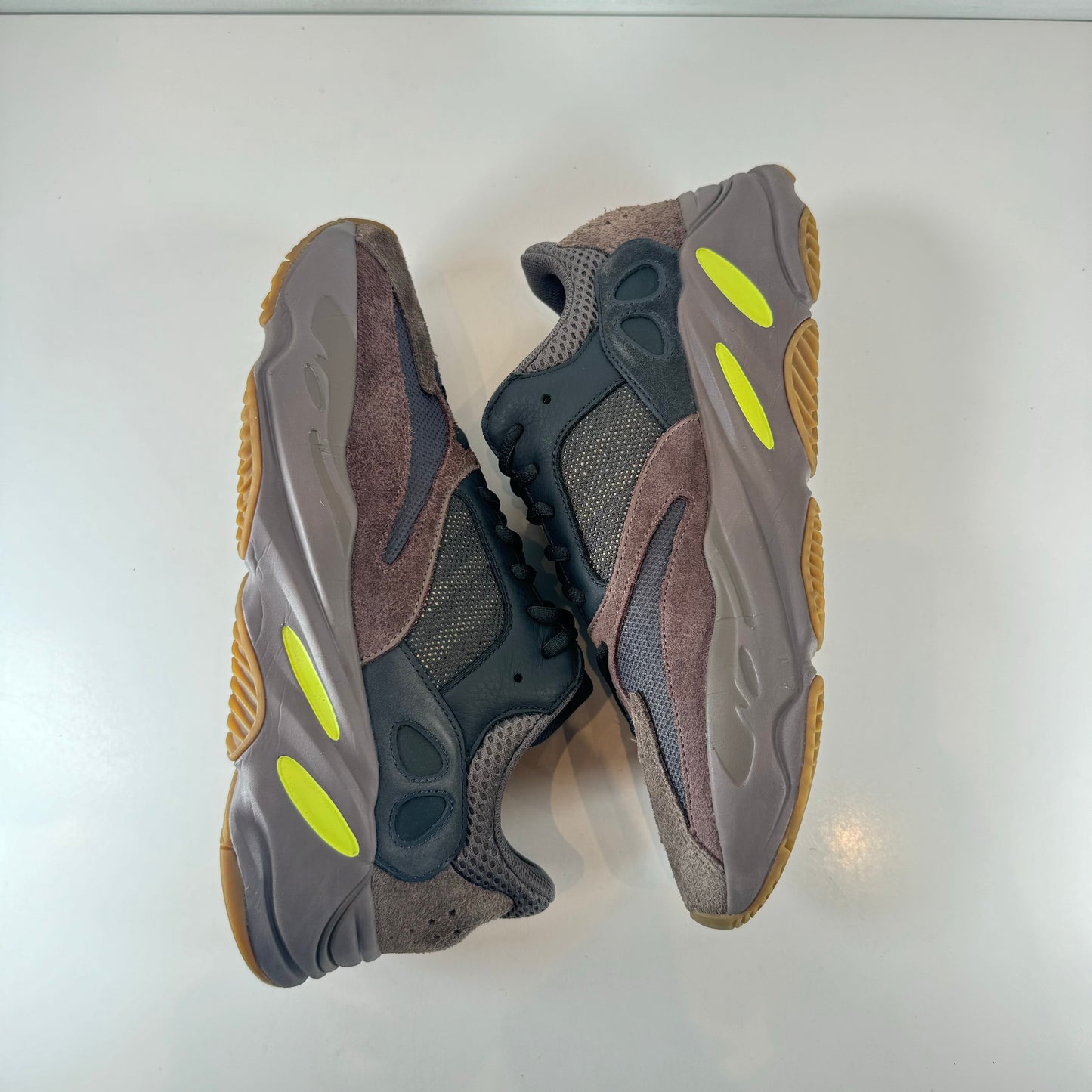 EE9614 Yeezy Boost 700 Malva