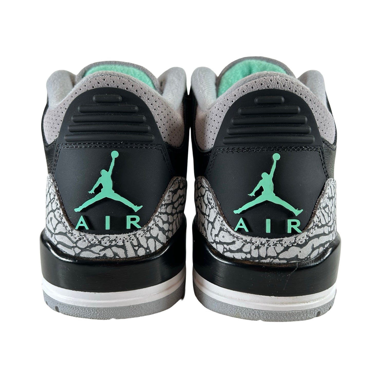 CT8532 031 Jordan 3 Retro Green Glow [USED] - 8.5 M (Used)